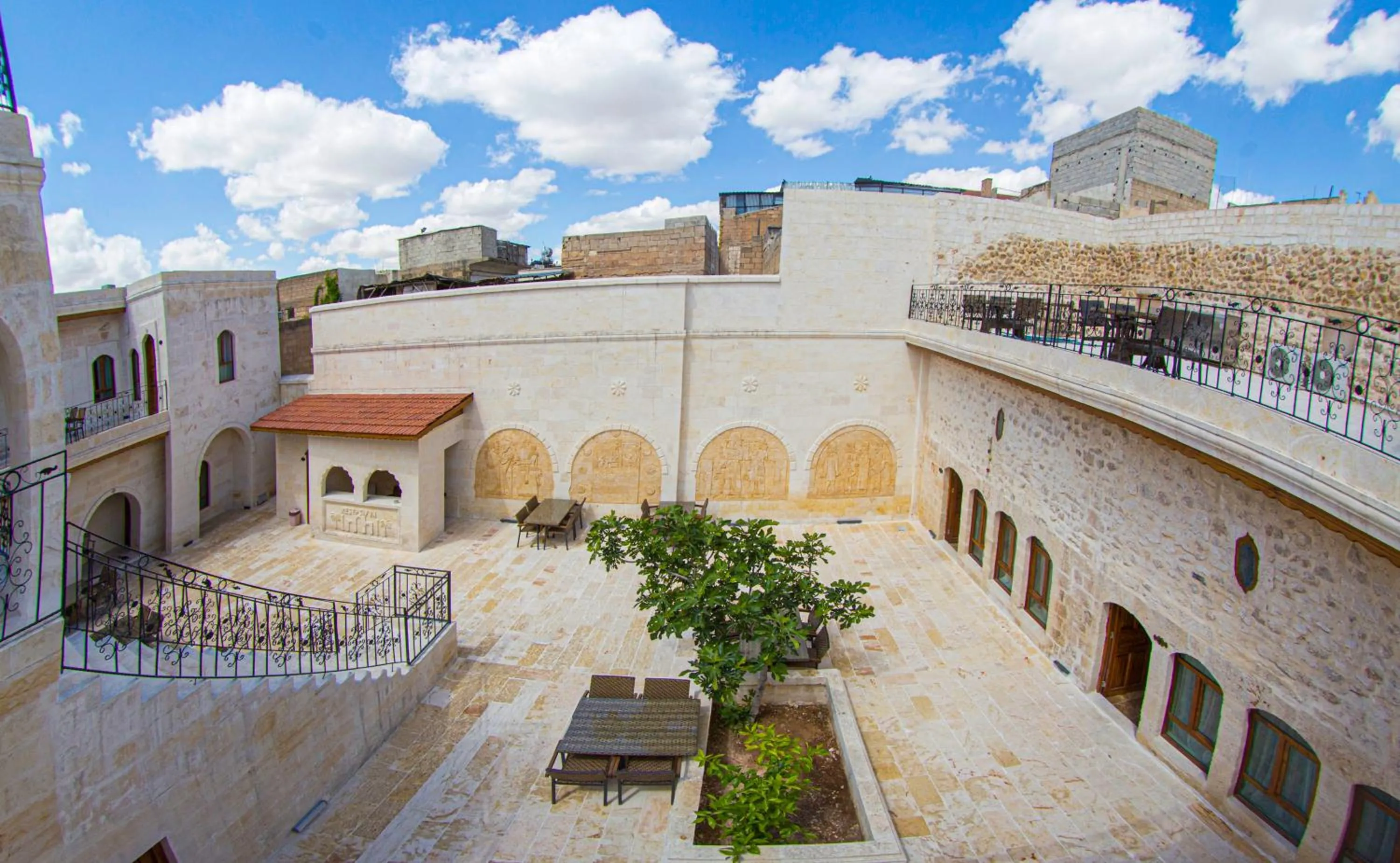 PALMYRA BOUTIQUE HOTEL