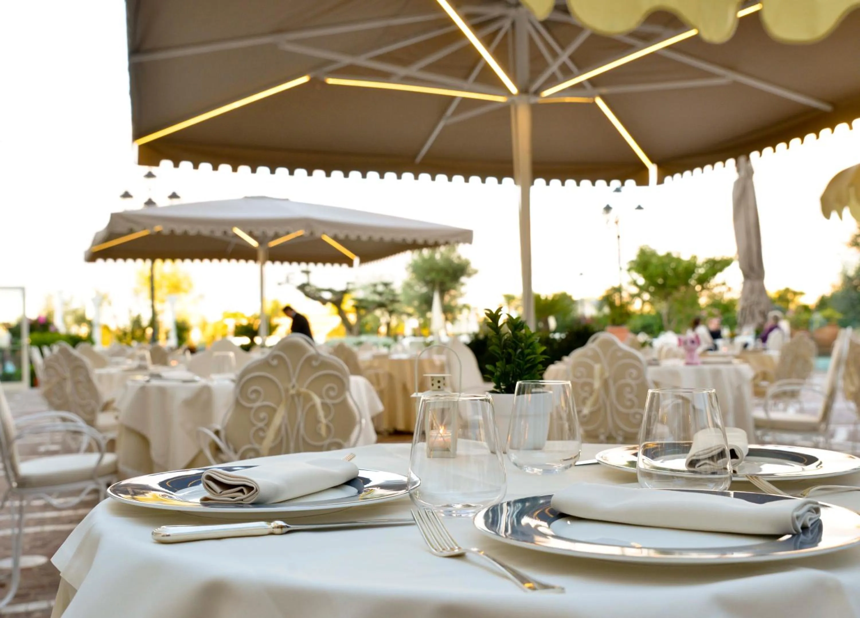Restaurant/places to eat in Grand Hotel Da Vinci