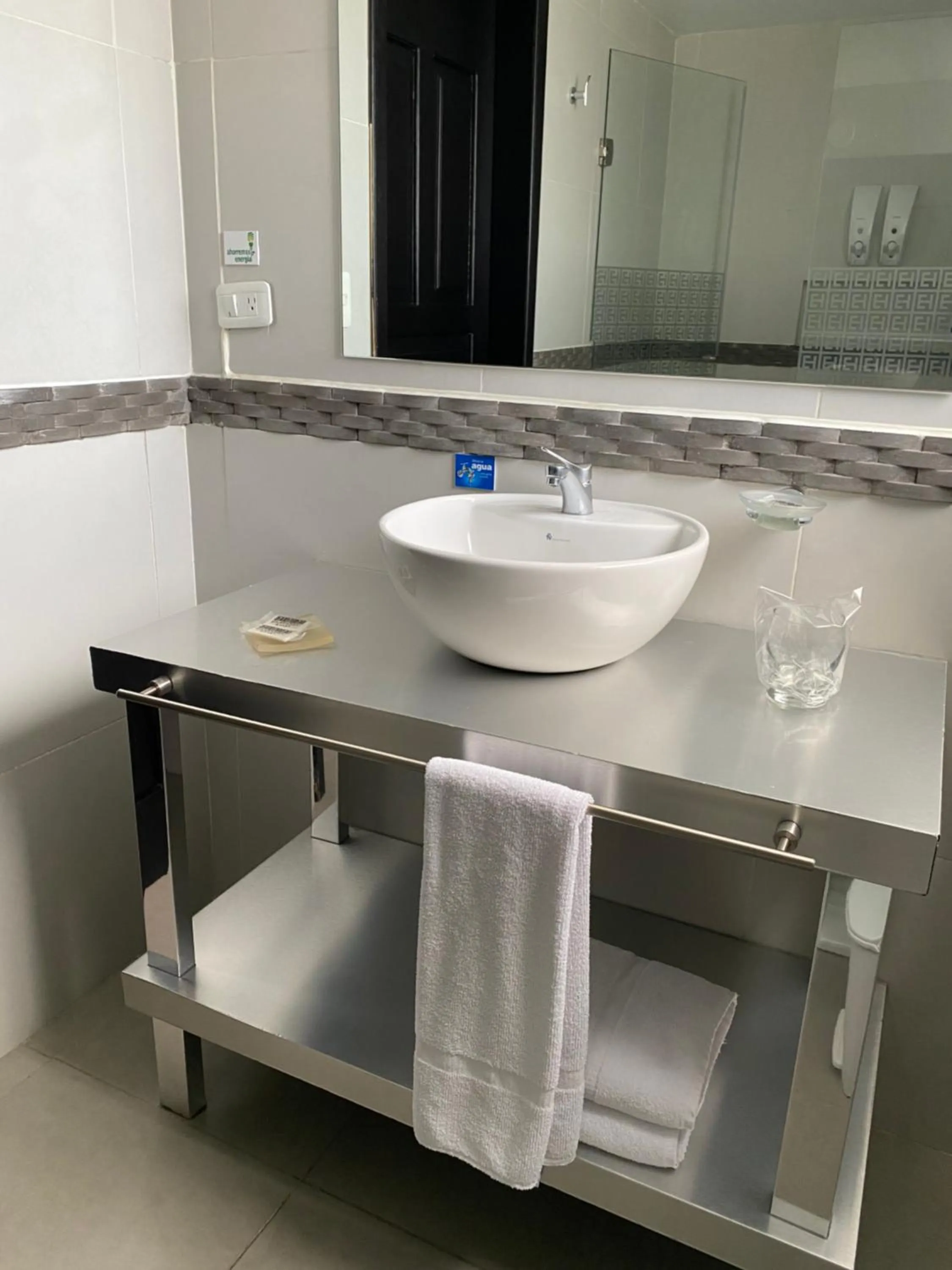 Bathroom in Embassy Quito