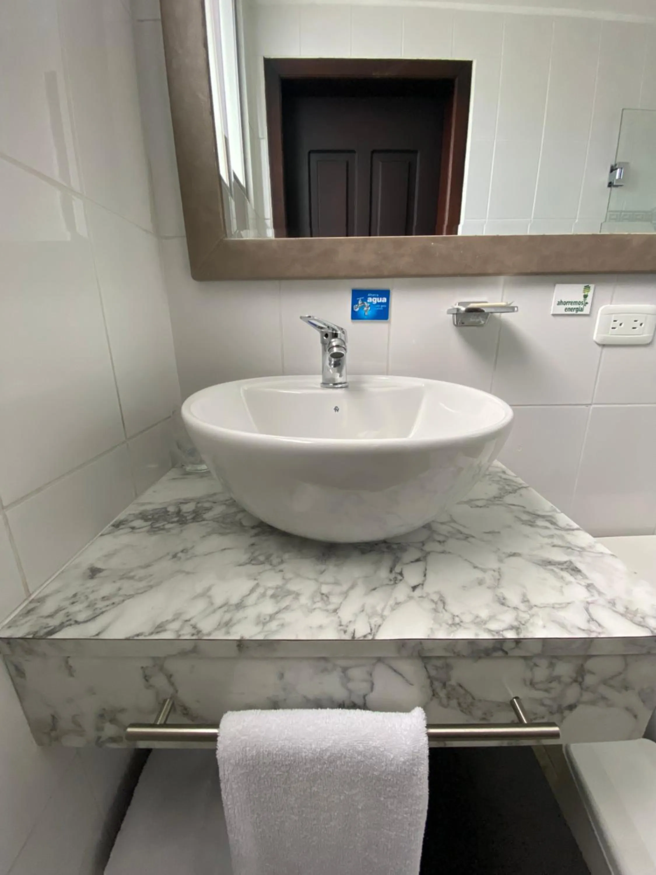 Bathroom in Embassy Quito