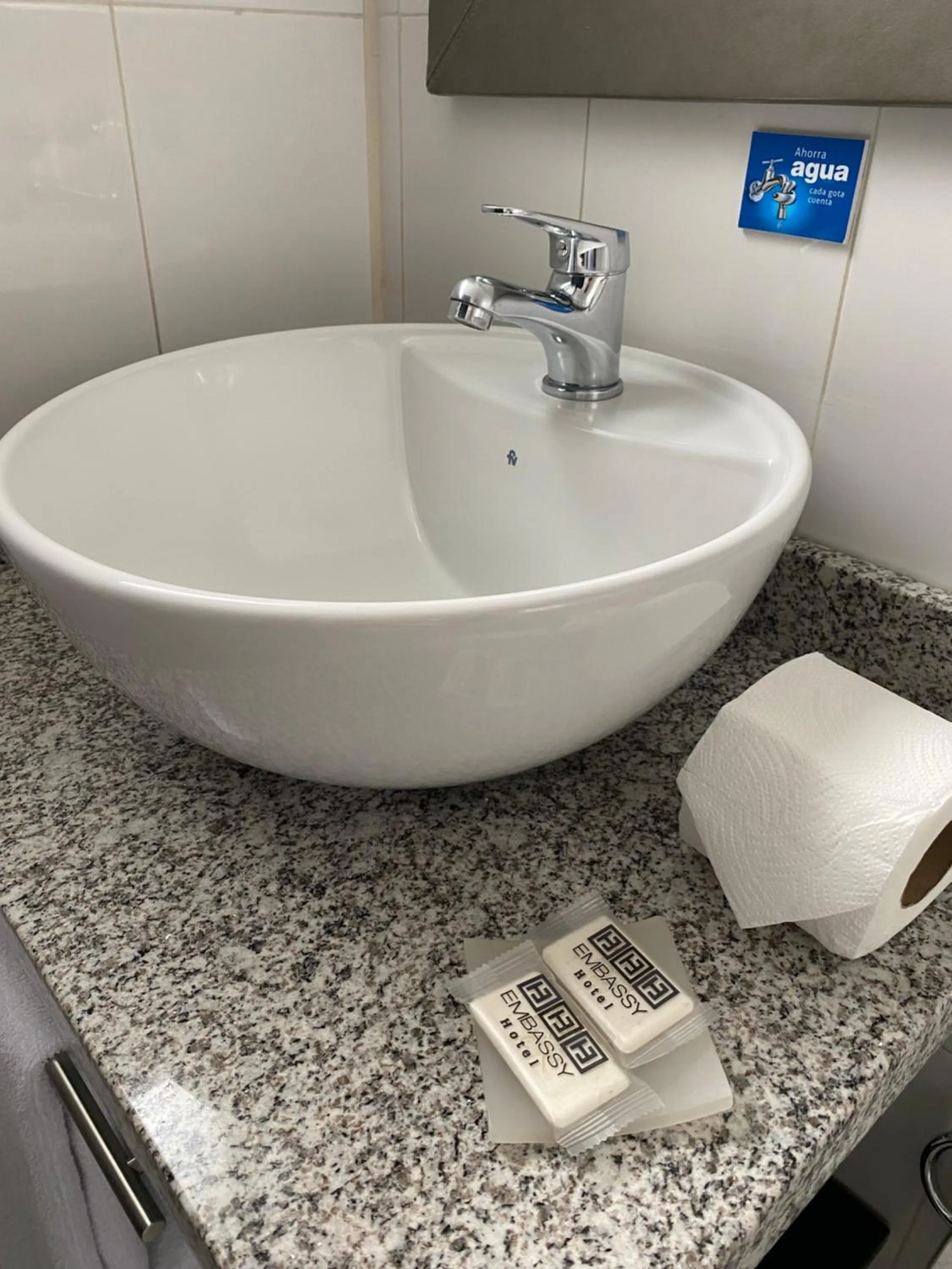 Bathroom in Embassy Quito