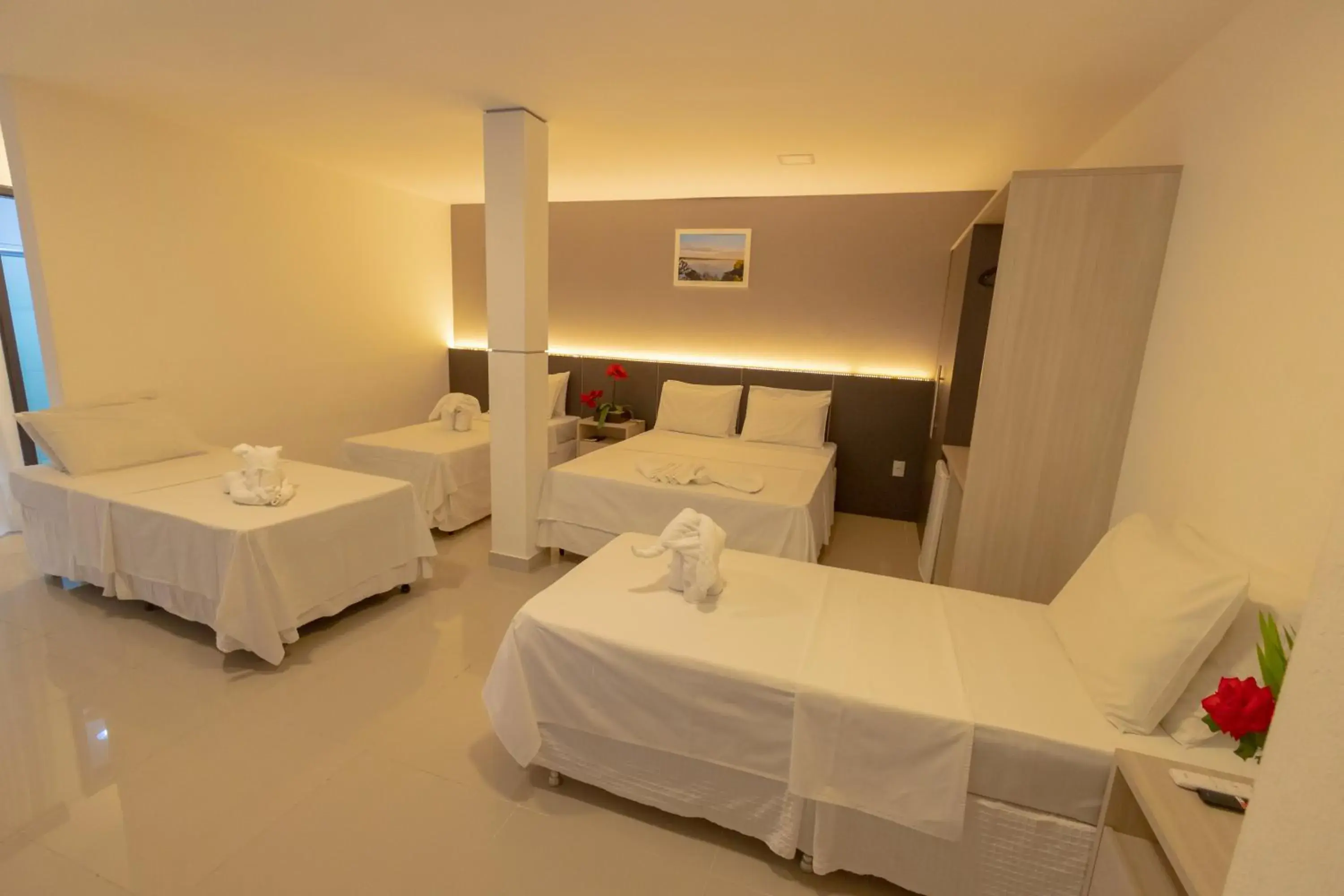 Quadruple Room in Hotel BHS Quadruple Room in Hotel BHS