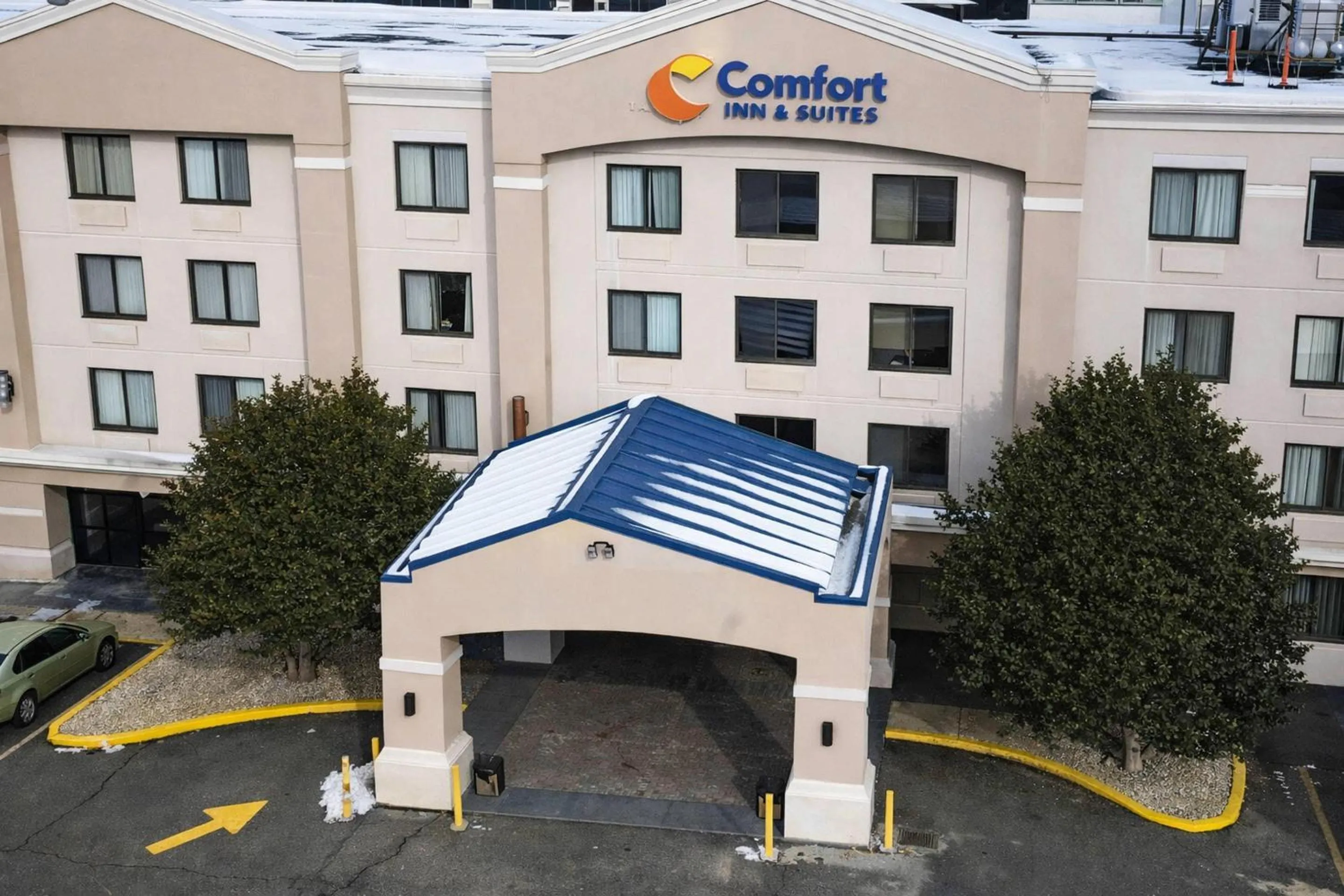 Property building in Comfort Inn & Suites Meriden East