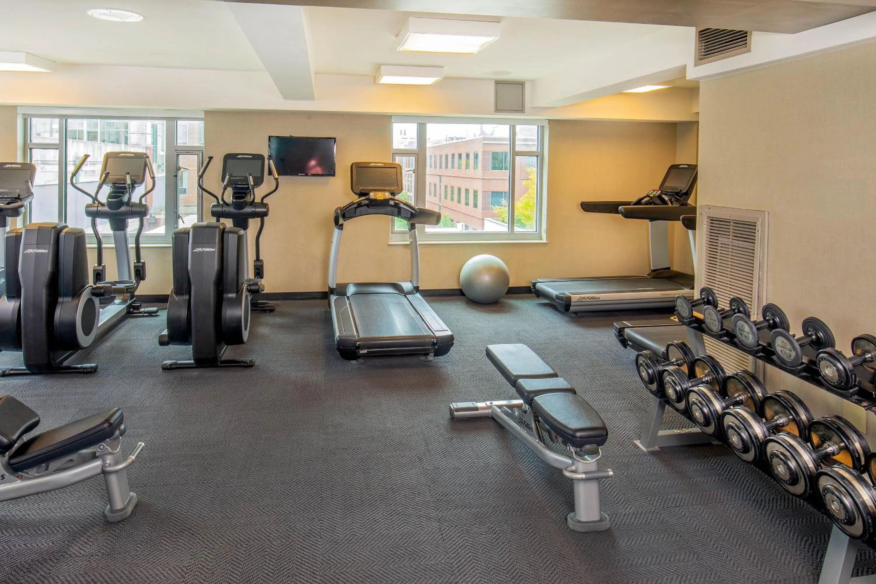Fitness centre/facilities in Le Meridien Boston Cambridge