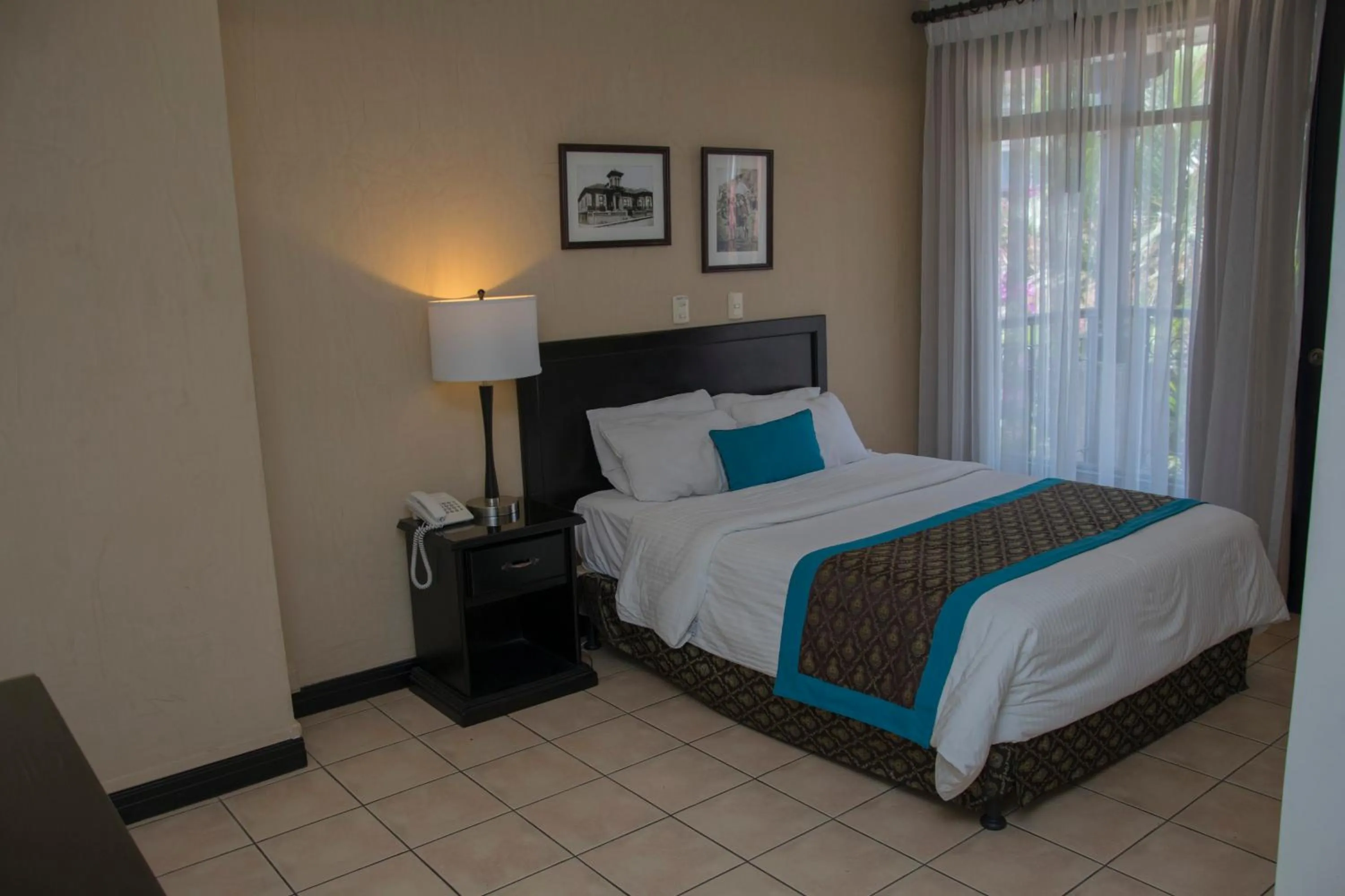 Bed in Hotel Colonial