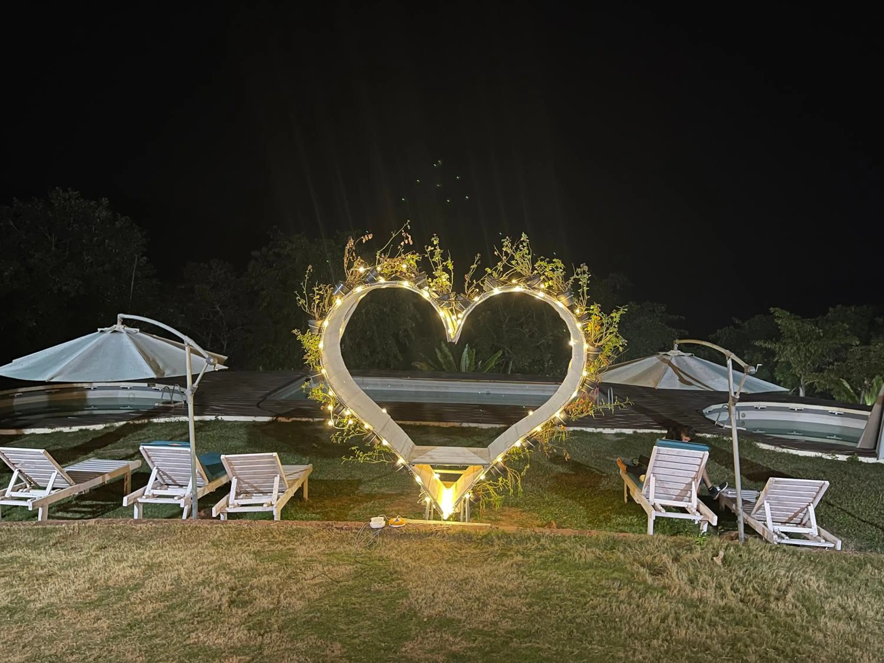 Swimming pool in Porsu