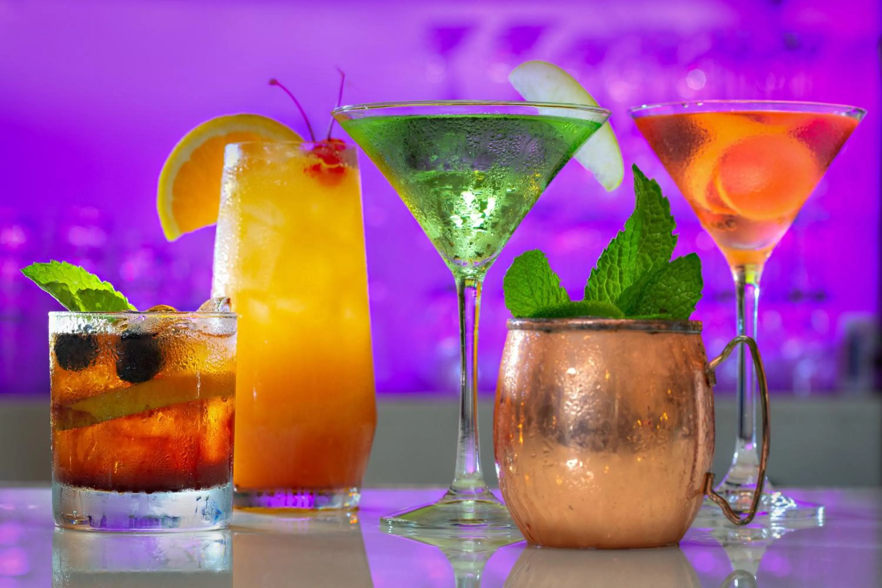 Lounge or bar in Le Meridien Dallas by the Galleria