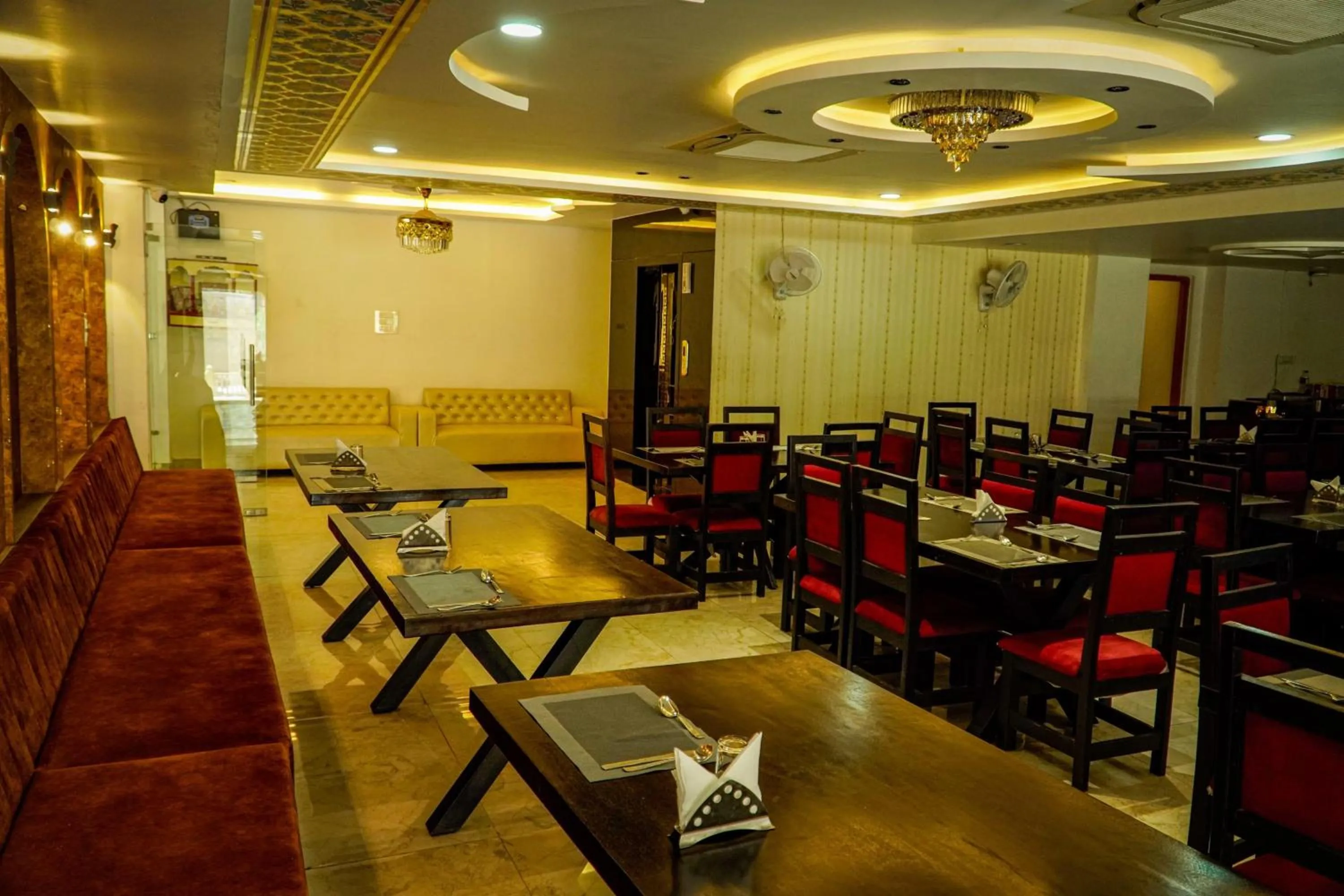 Restaurant/places to eat in Hotel Jaisal Inn - Pure Veg