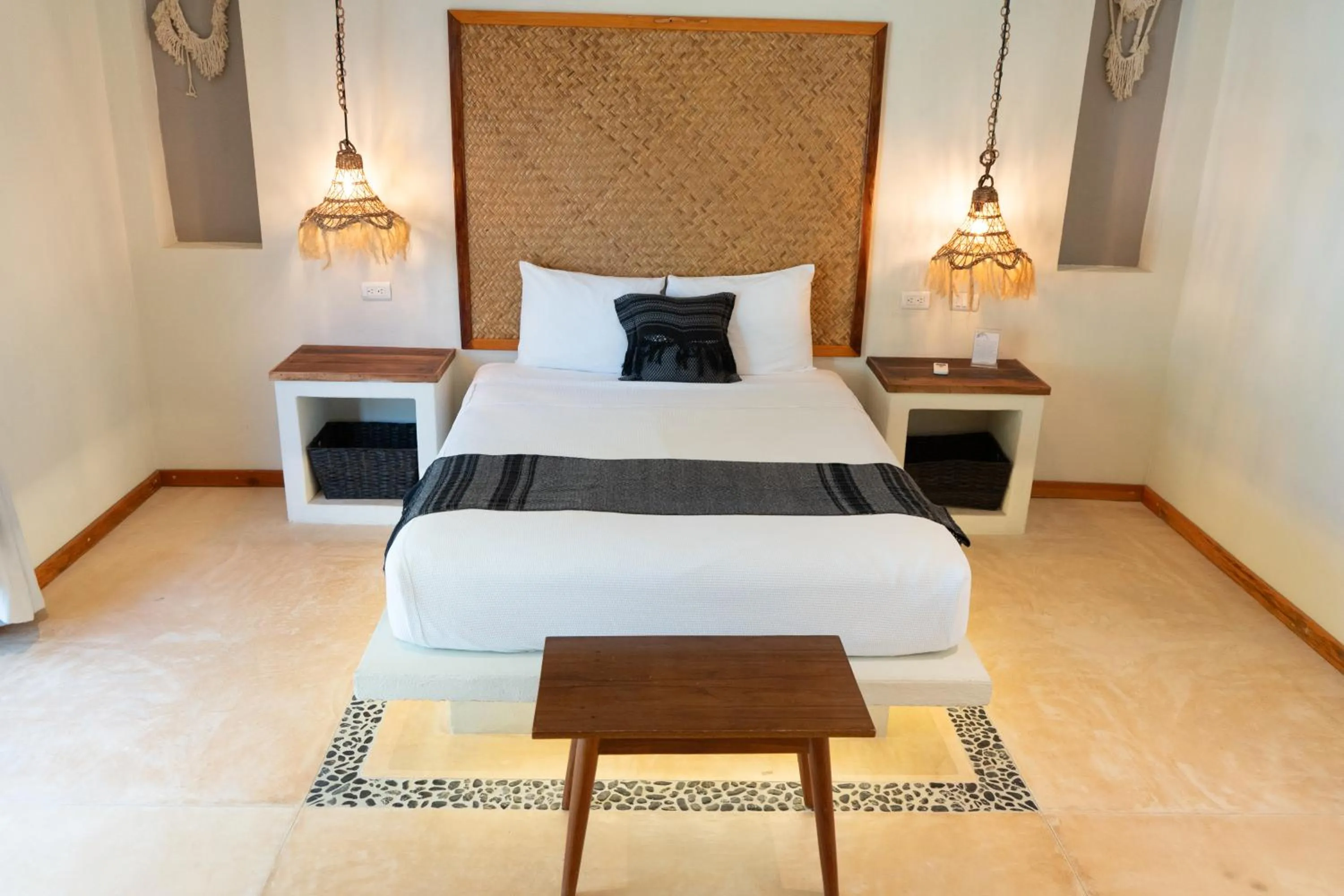 Bedroom, Bed in Hotel Boutique La Puerta Azul Beachfront - Adults Only