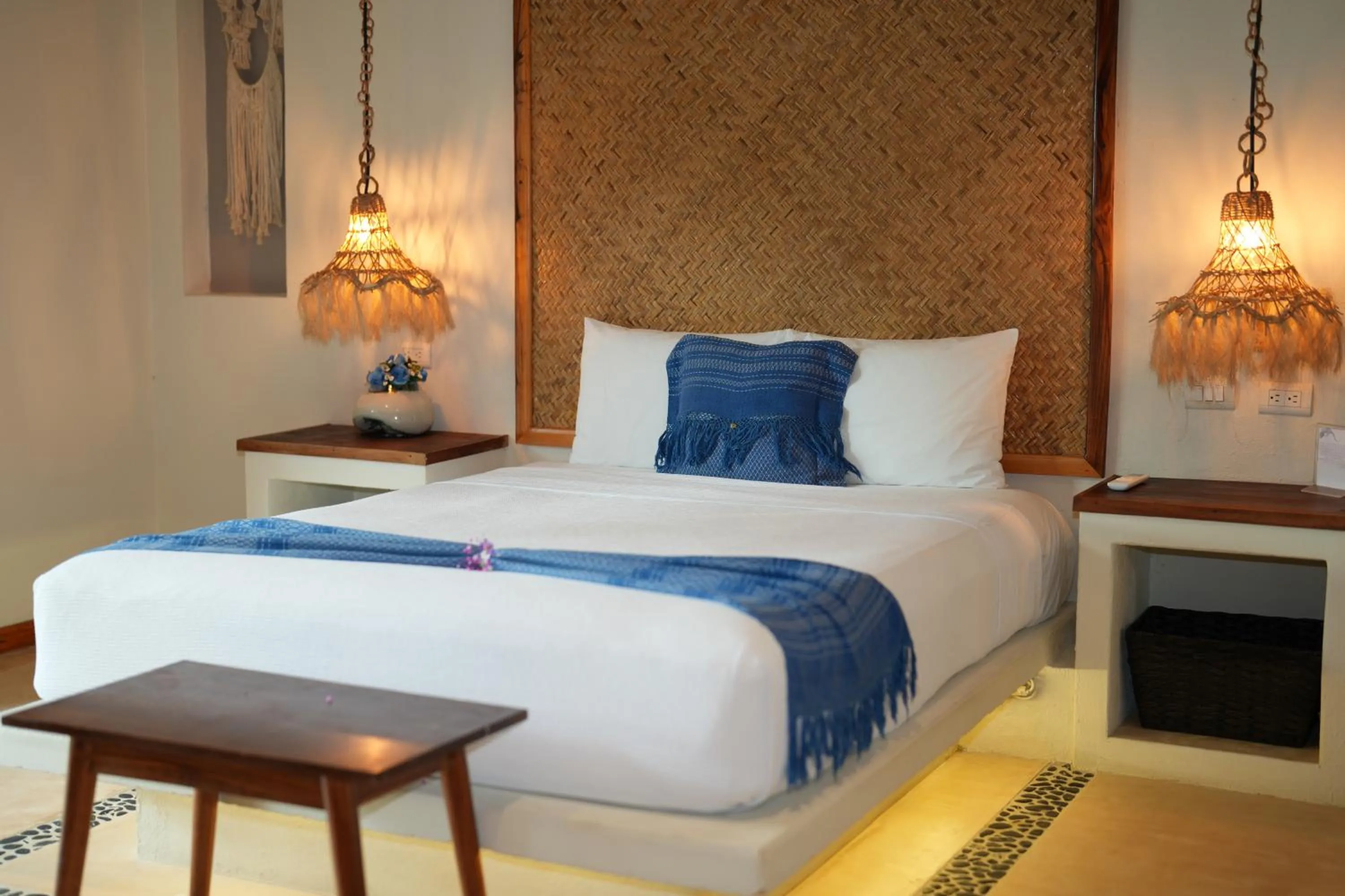 Bedroom, Bed in Hotel Boutique La Puerta Azul Beachfront - Adults Only