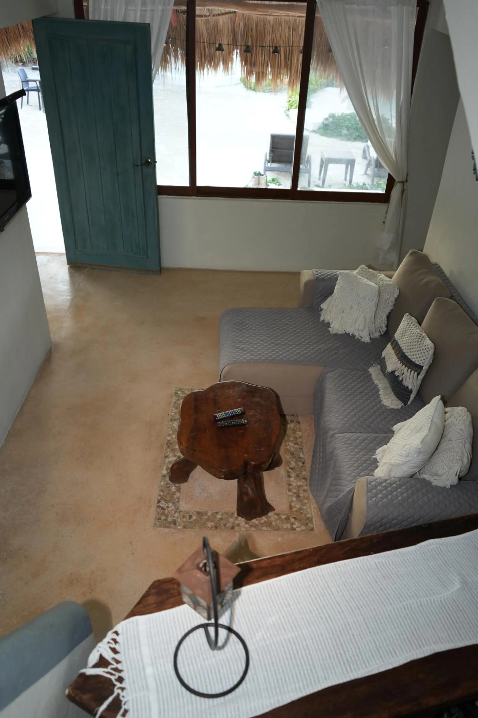 Living room, Bed in Hotel Boutique La Puerta Azul Beachfront - Adults Only