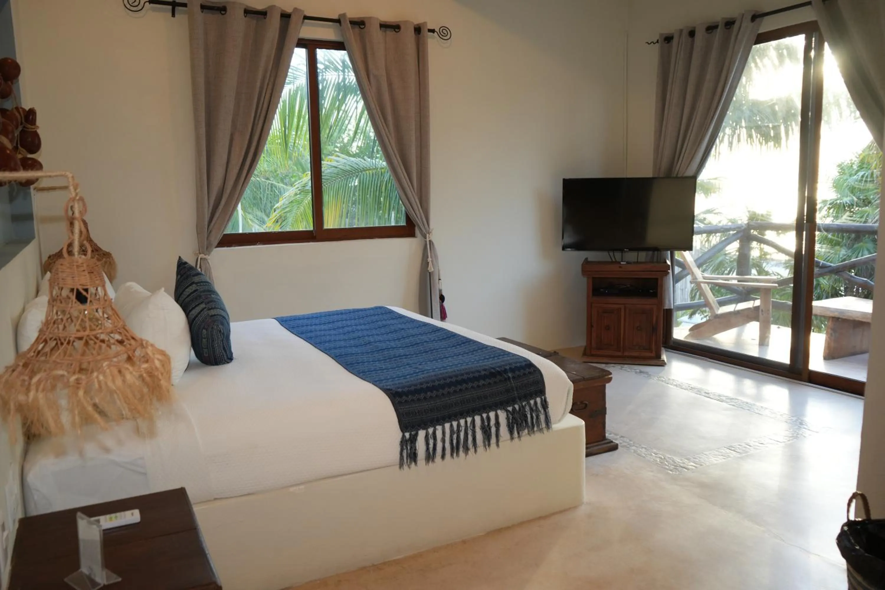 Photo of the whole room, Bed in Hotel Boutique La Puerta Azul Beachfront - Adults Only
