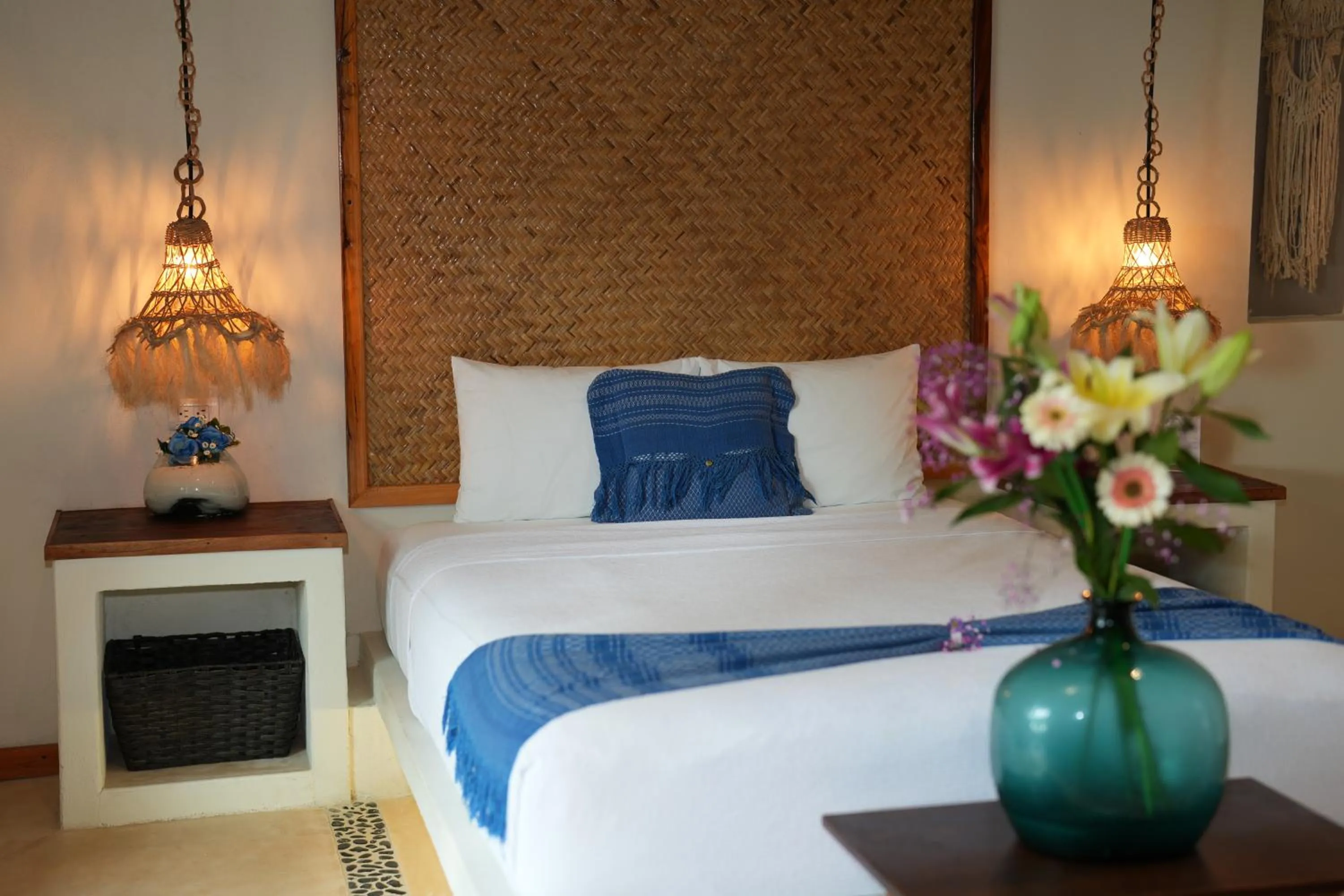 Bedroom, Bed in Hotel Boutique La Puerta Azul Beachfront - Adults Only