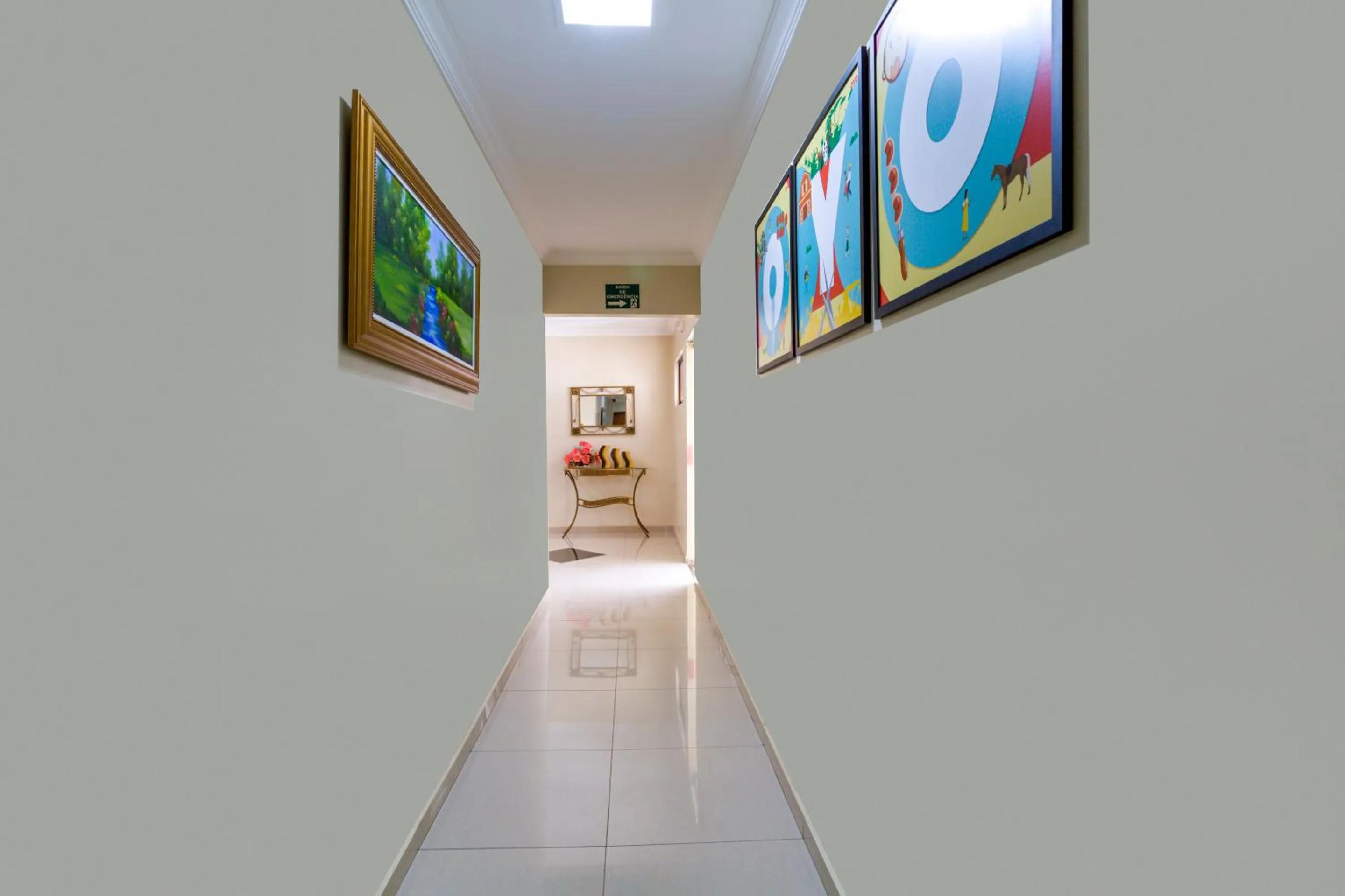 Property logo or sign in OYO Hotel Via Universitária, Anápolis