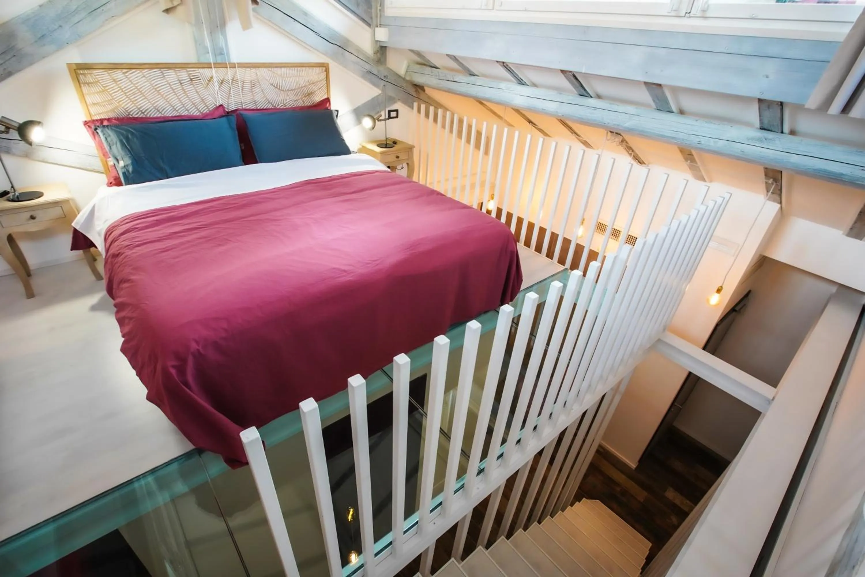 Bedroom, Bed in Rosso Cortese