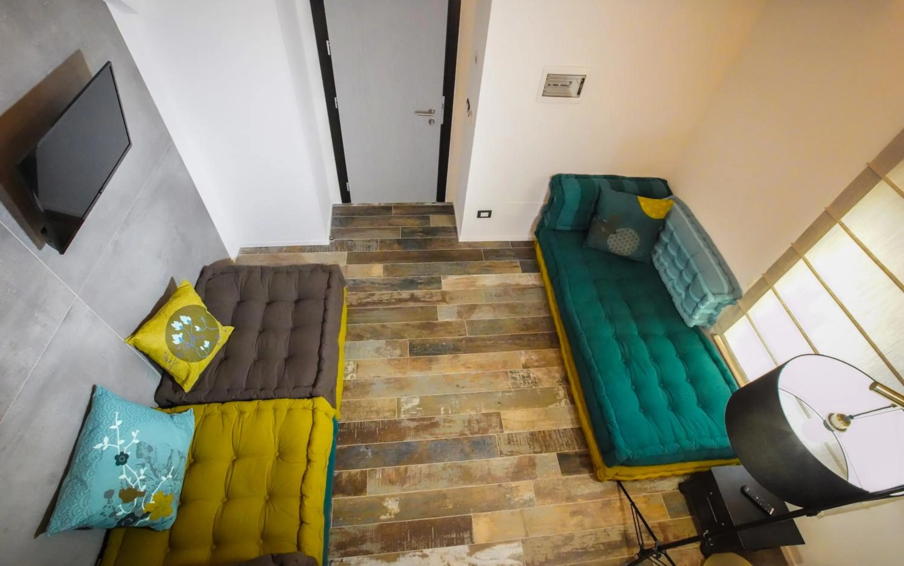 Bedroom in Rosso Cortese