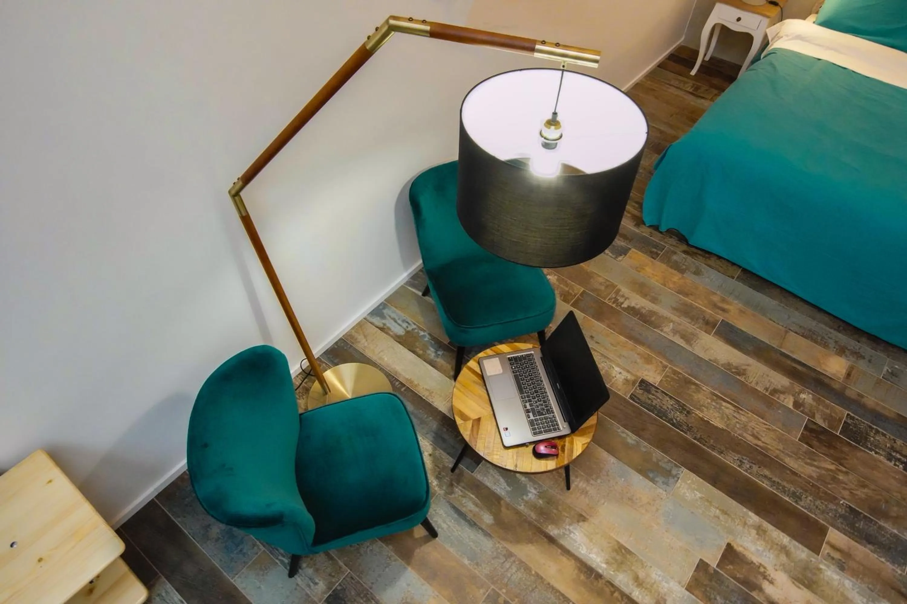 Bedroom in Rosso Cortese