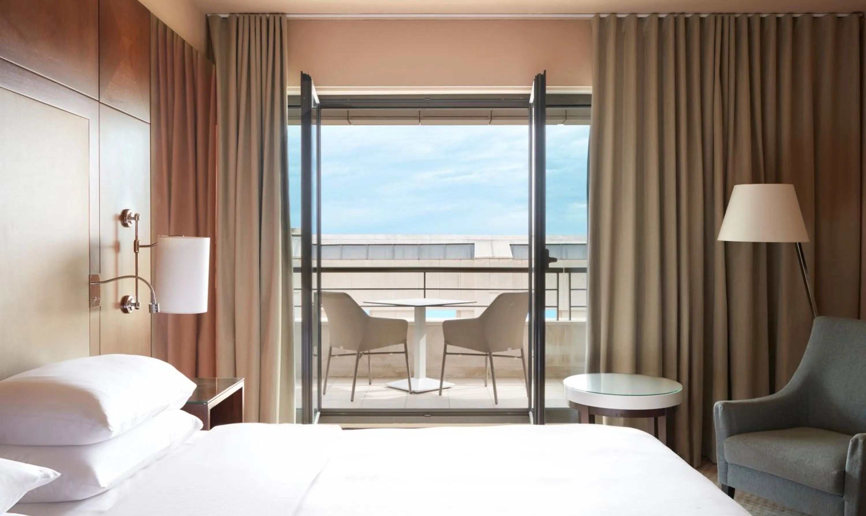 Bedroom, Bed in Hyatt Regency Nice Palais de la Méditerranée