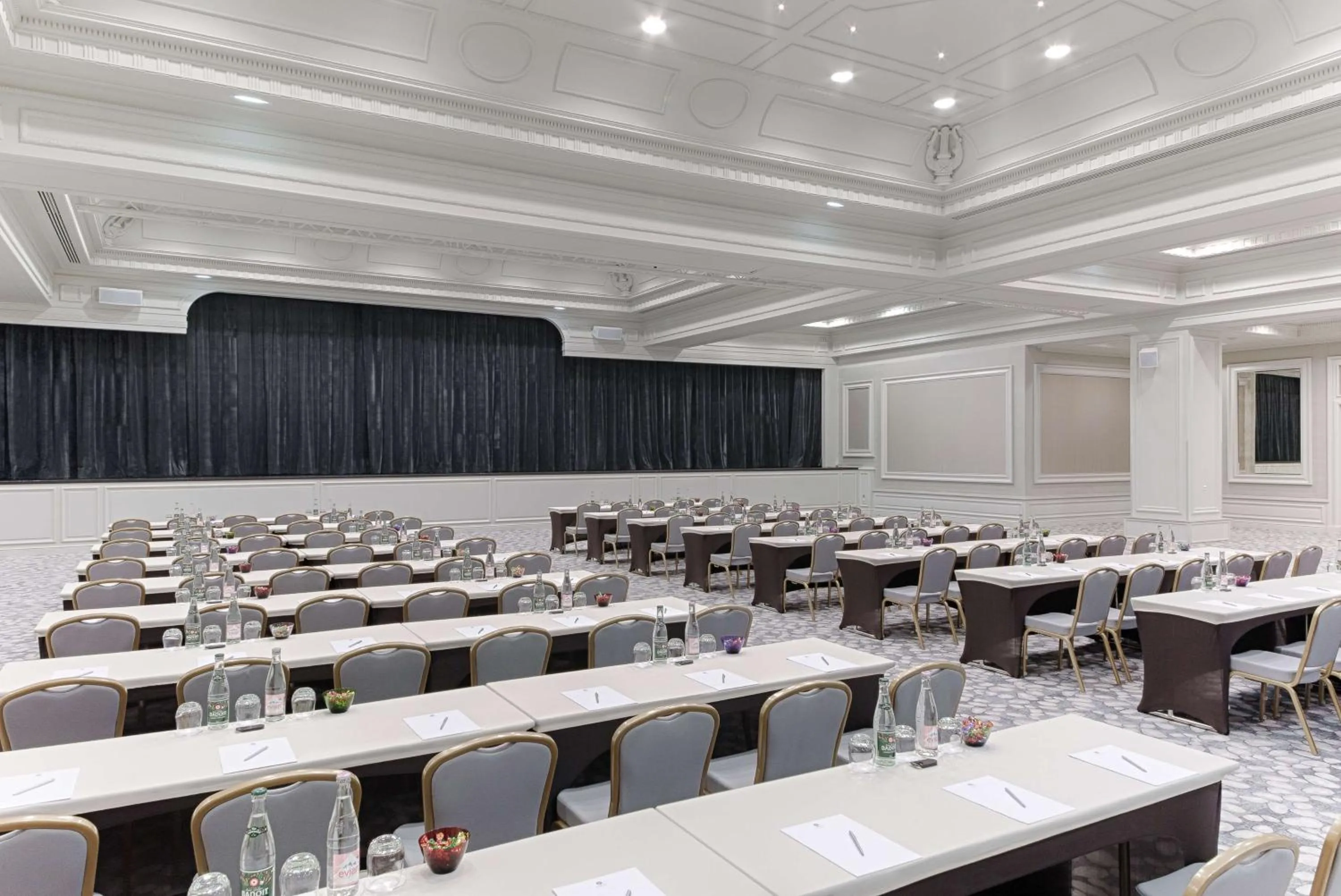 Meeting/conference room in Hyatt Regency Nice Palais de la Méditerranée