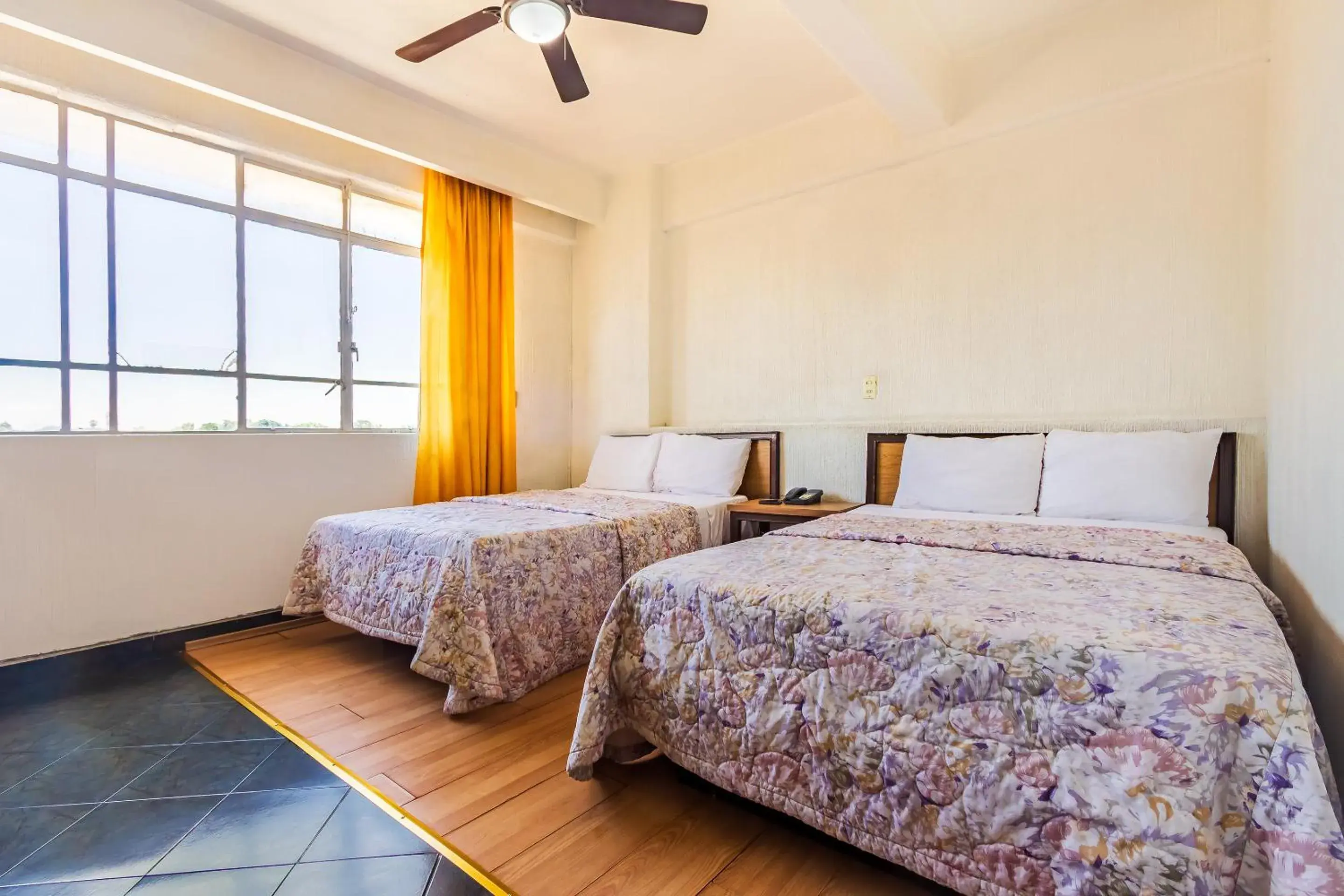 Standard Double Room with Two Double Beds in Capital O Nueva Galicia, Guadalajara centro downtown Standard Double Room with Two Double Beds in Capital O Nueva Galicia, Guadalajara centro downtown