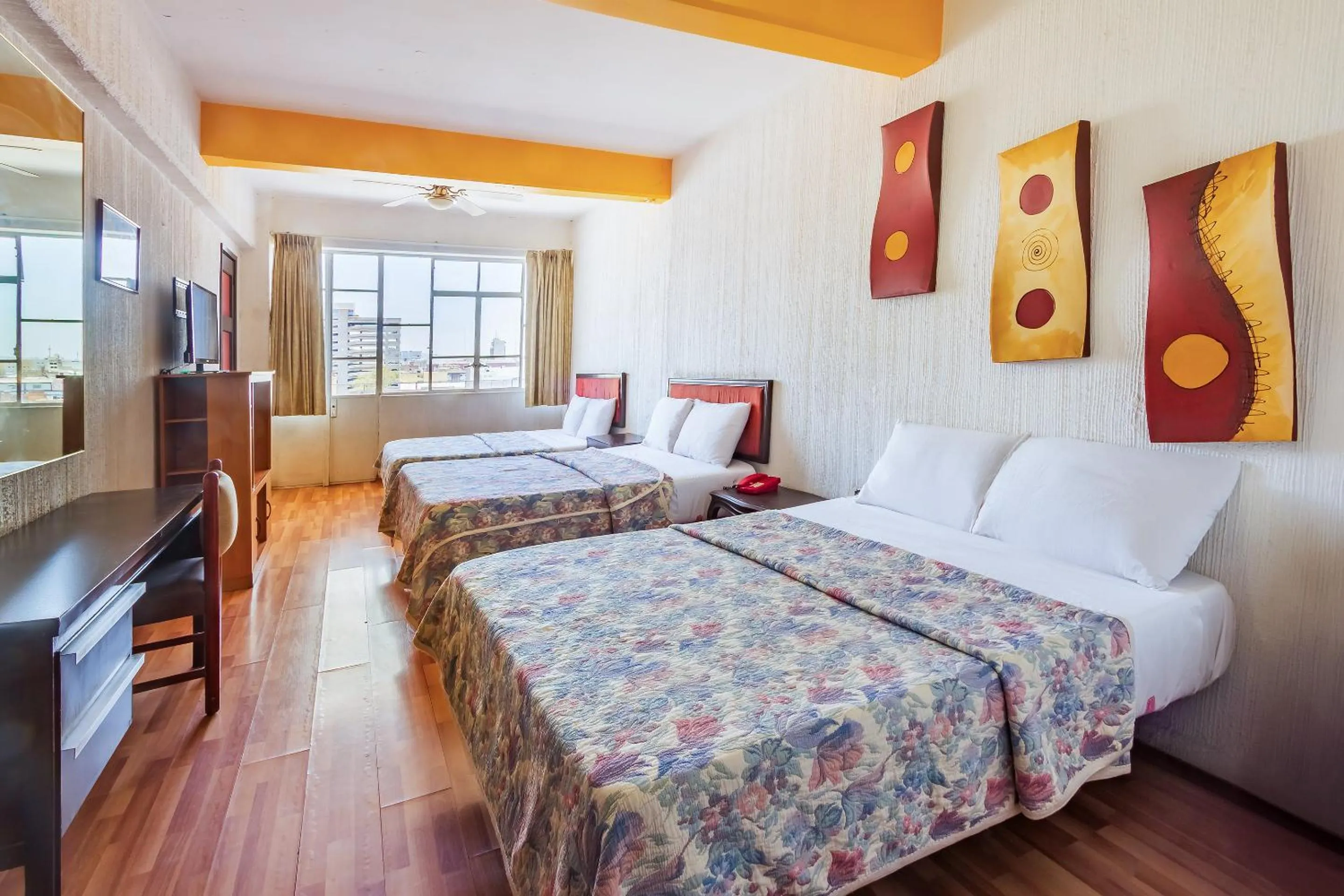 Bedroom, Bed in Capital O Nueva Galicia, Guadalajara centro downtown