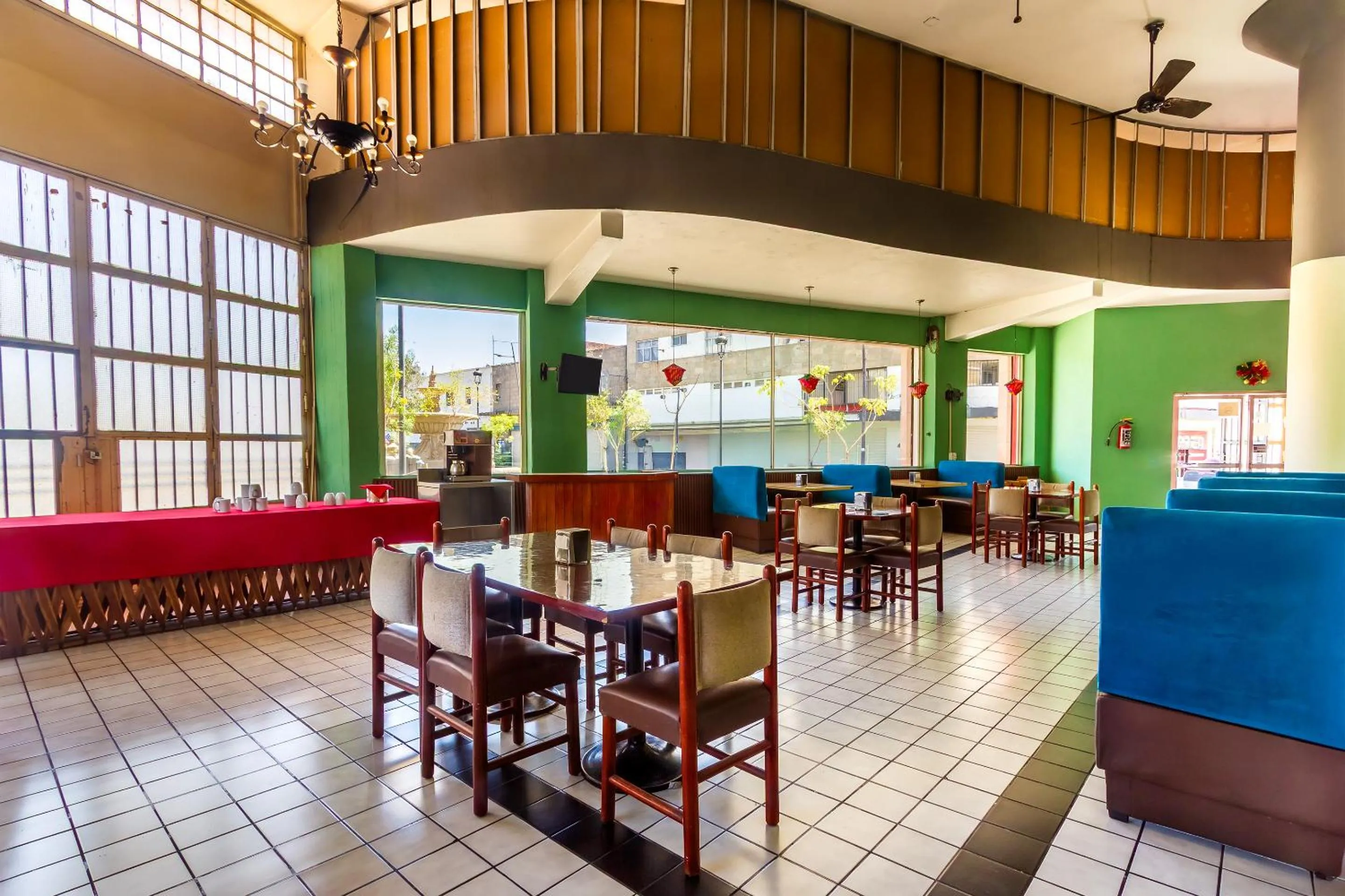 Restaurant/places to eat in Capital O Nueva Galicia, Guadalajara centro downtown