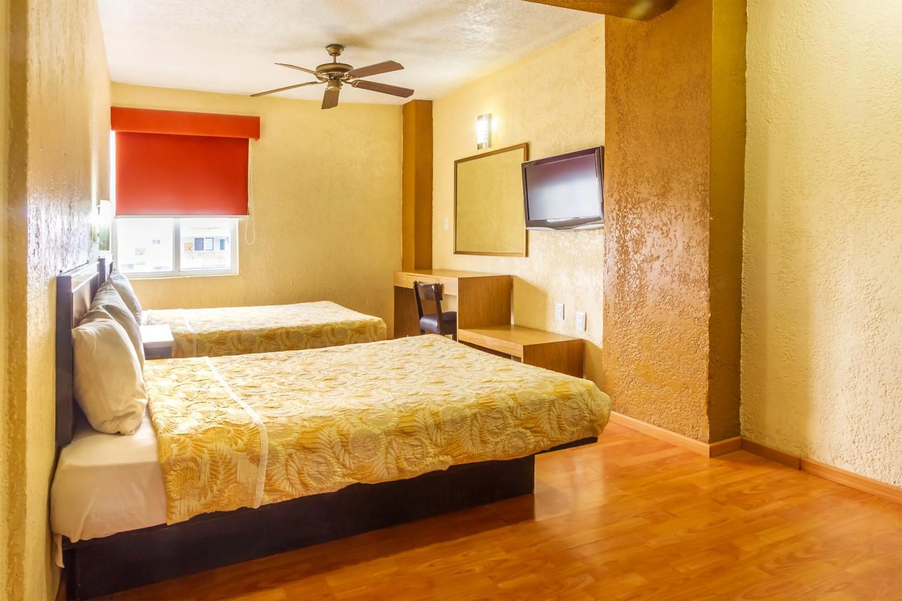 Bedroom, Bed in OYO Hotel Del Parque