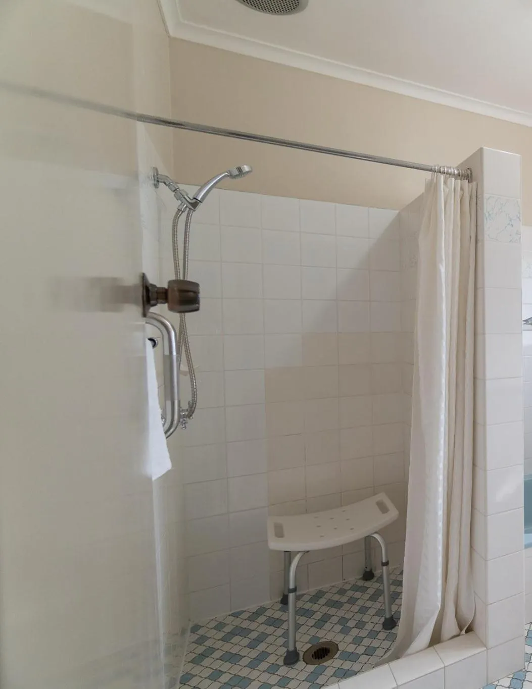 Bathroom in Woolshed Eco Lodge