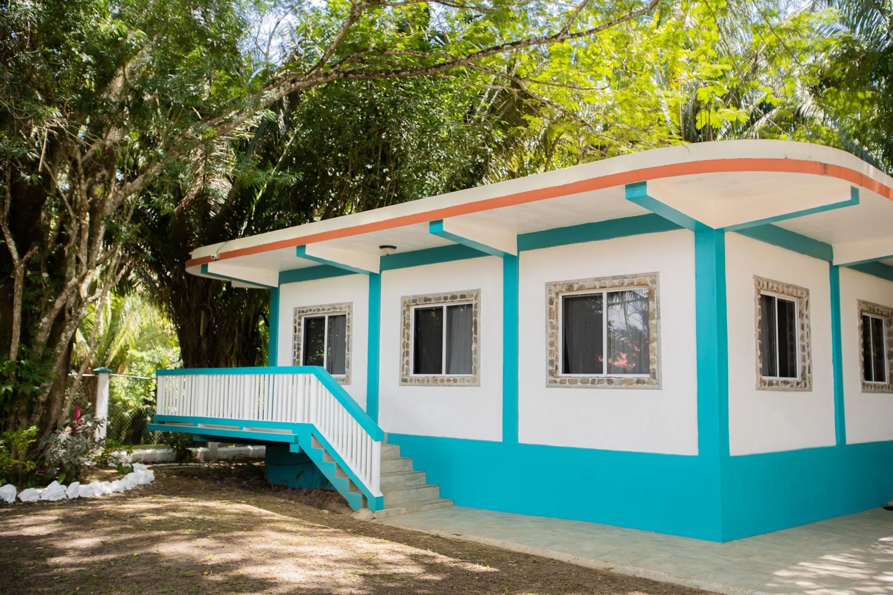 Falling Leaves Lodge