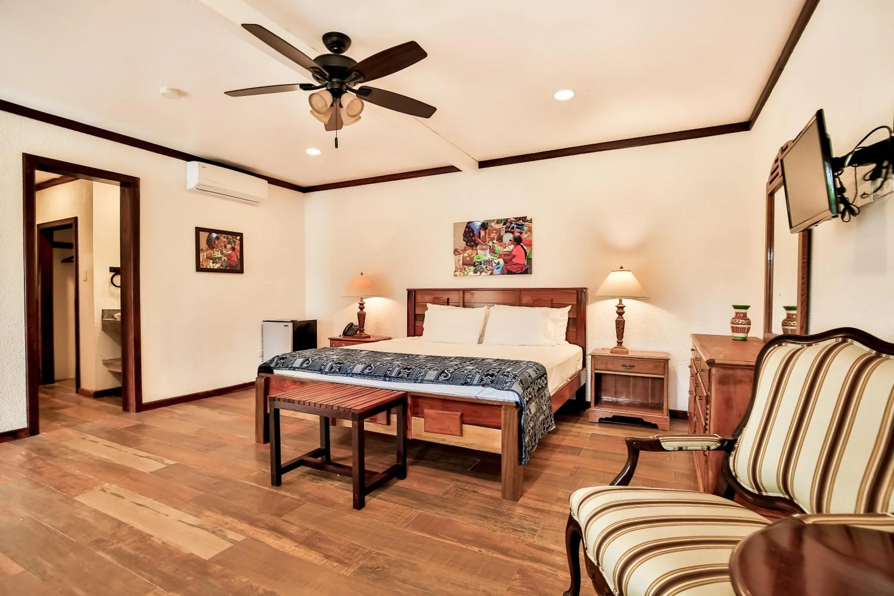 Bed in Falling Leaves Lodge