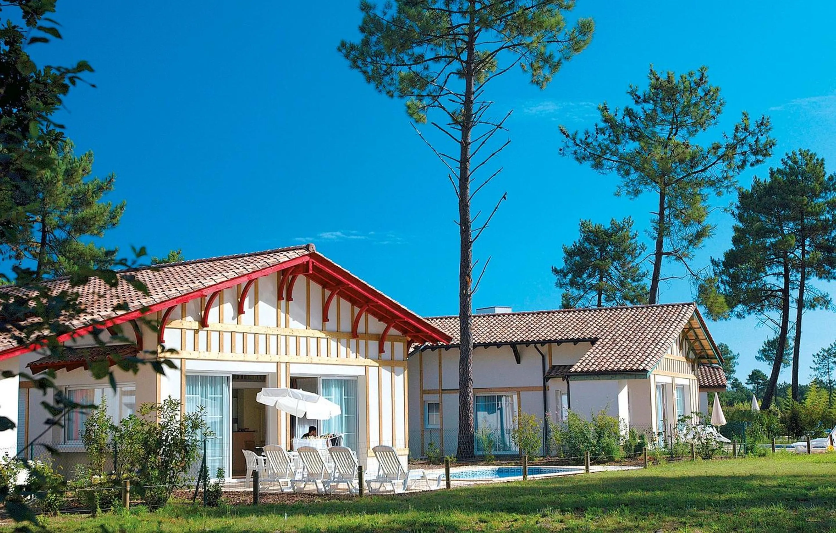 Property building in Résidence Odalys Les Greens du Bassin