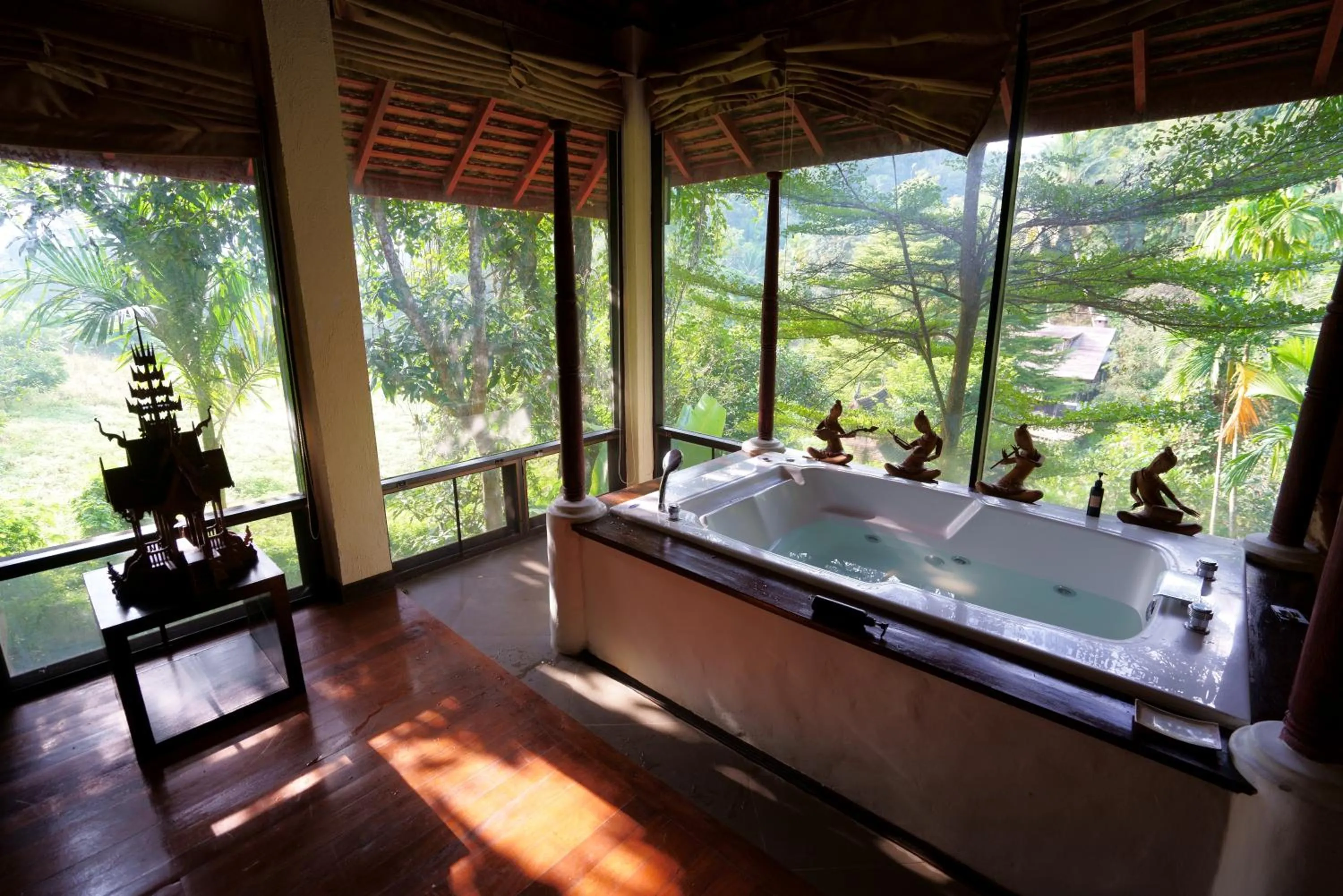 Hot Tub in Sukantara Cascade Resort and Spa