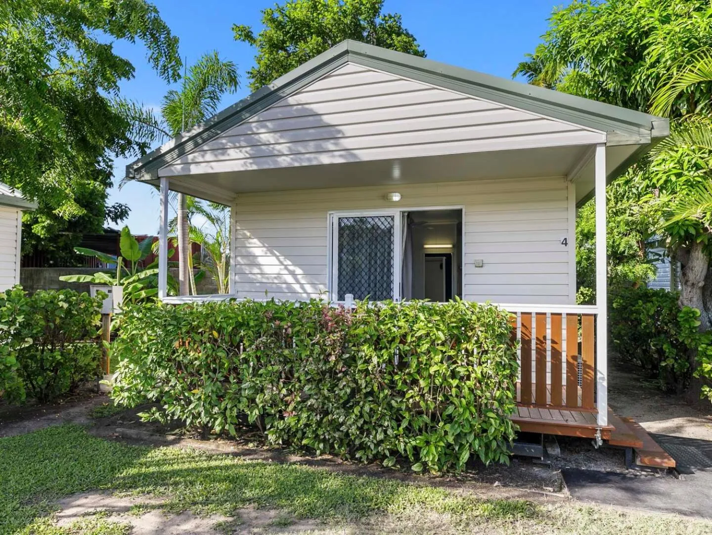 Facade/entrance in Queens Beach Tourist Village