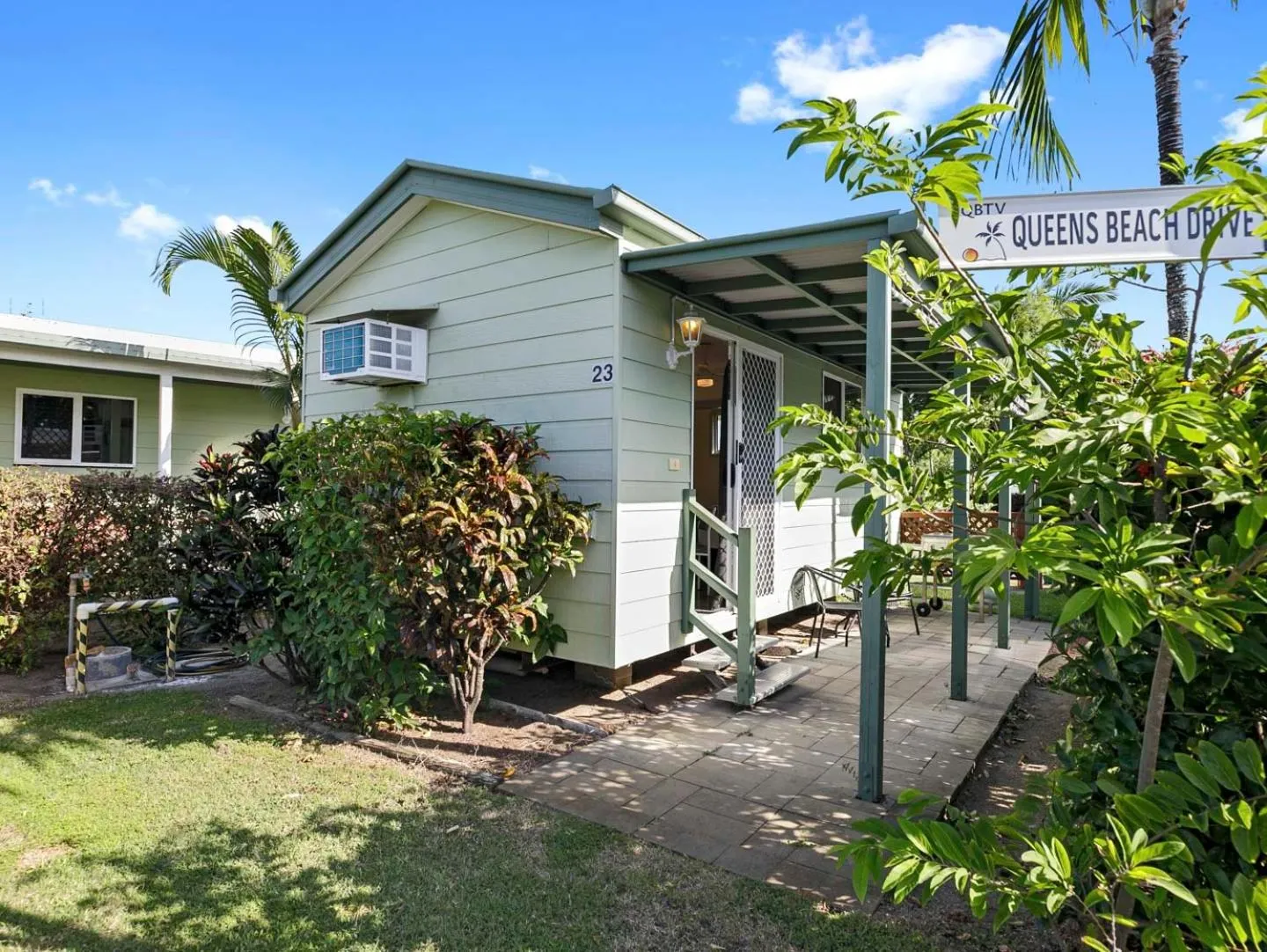 Facade/entrance in Queens Beach Tourist Village