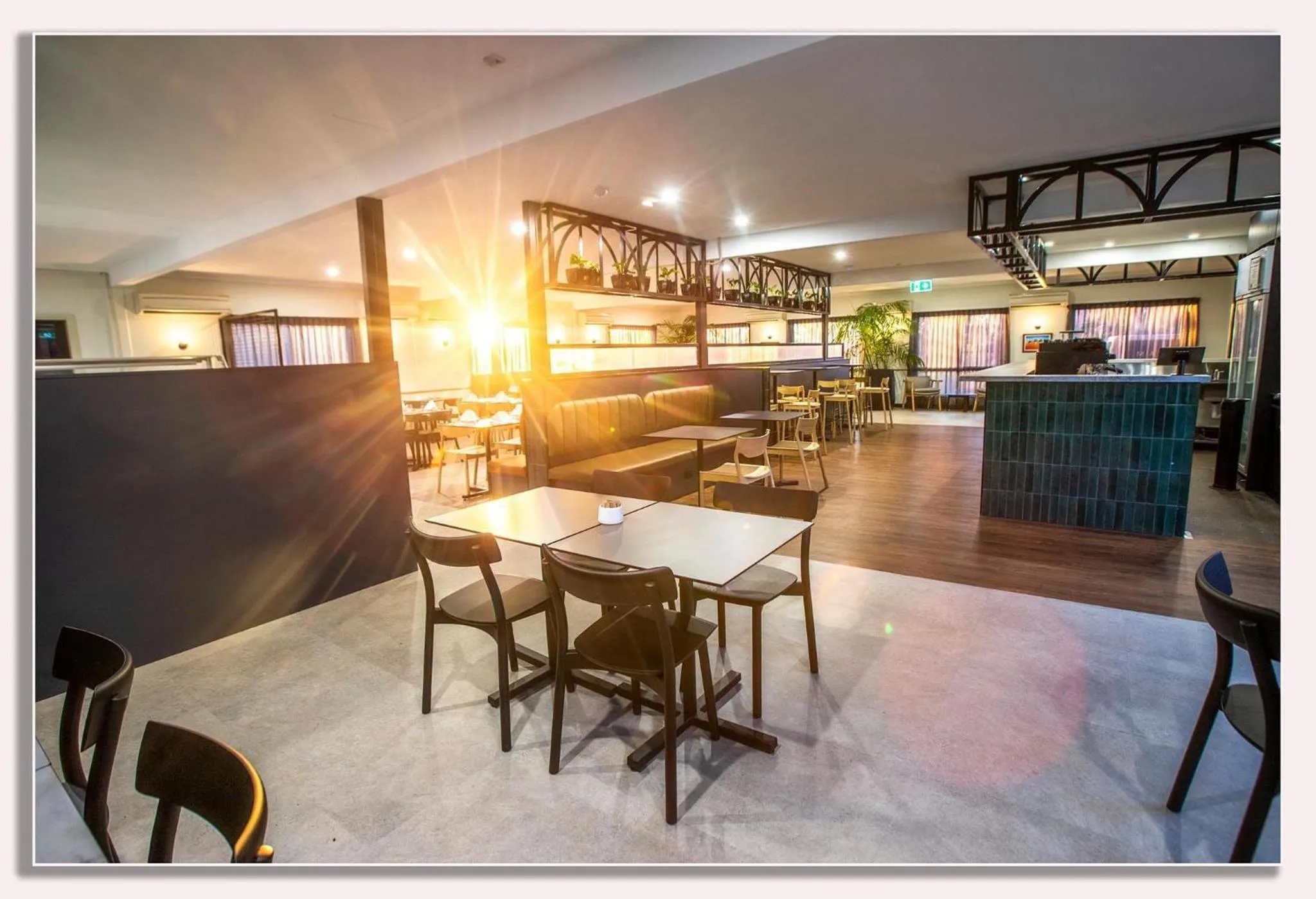 Restaurant/places to eat in Mia Mia House in the Desert