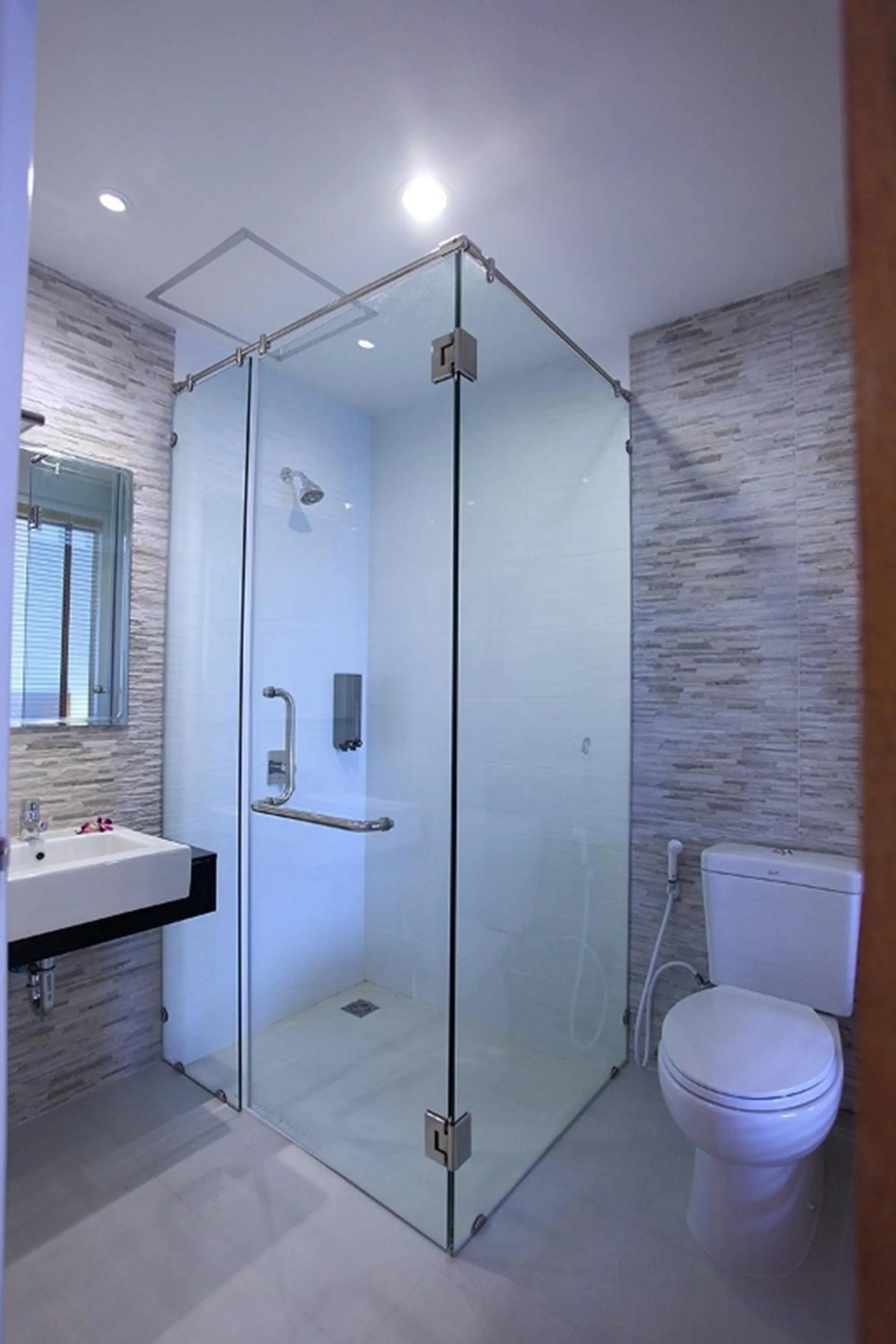 Bathroom in Clear House Resort - SHA Extra Plus