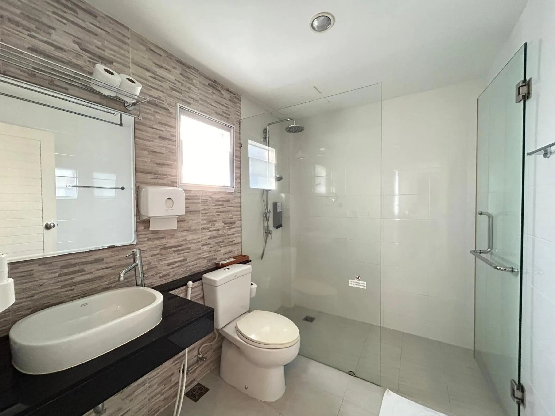 Shower in Clear House Resort - SHA Extra Plus