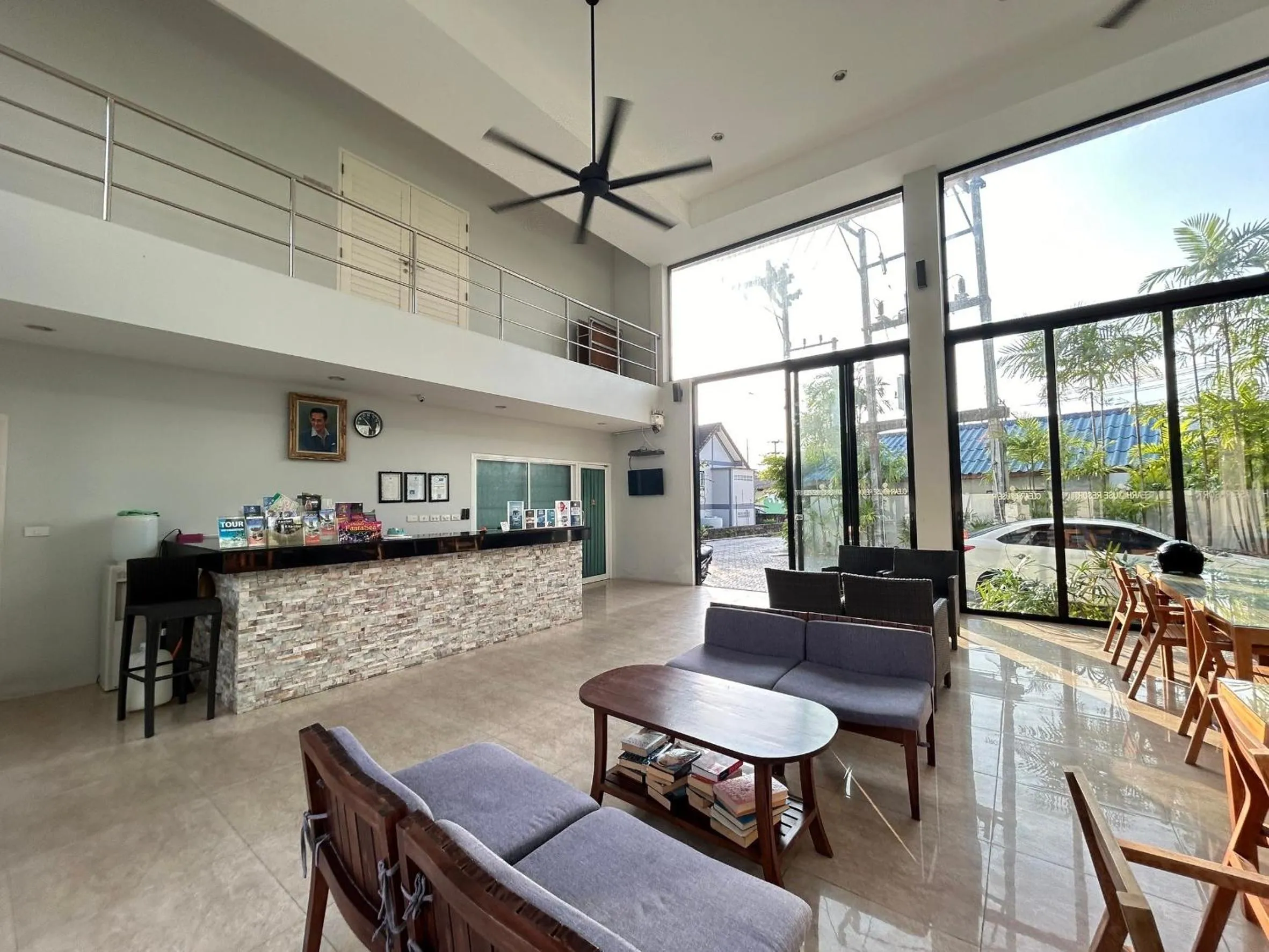 Communal lounge/ TV room in Clear House Resort - SHA Extra Plus