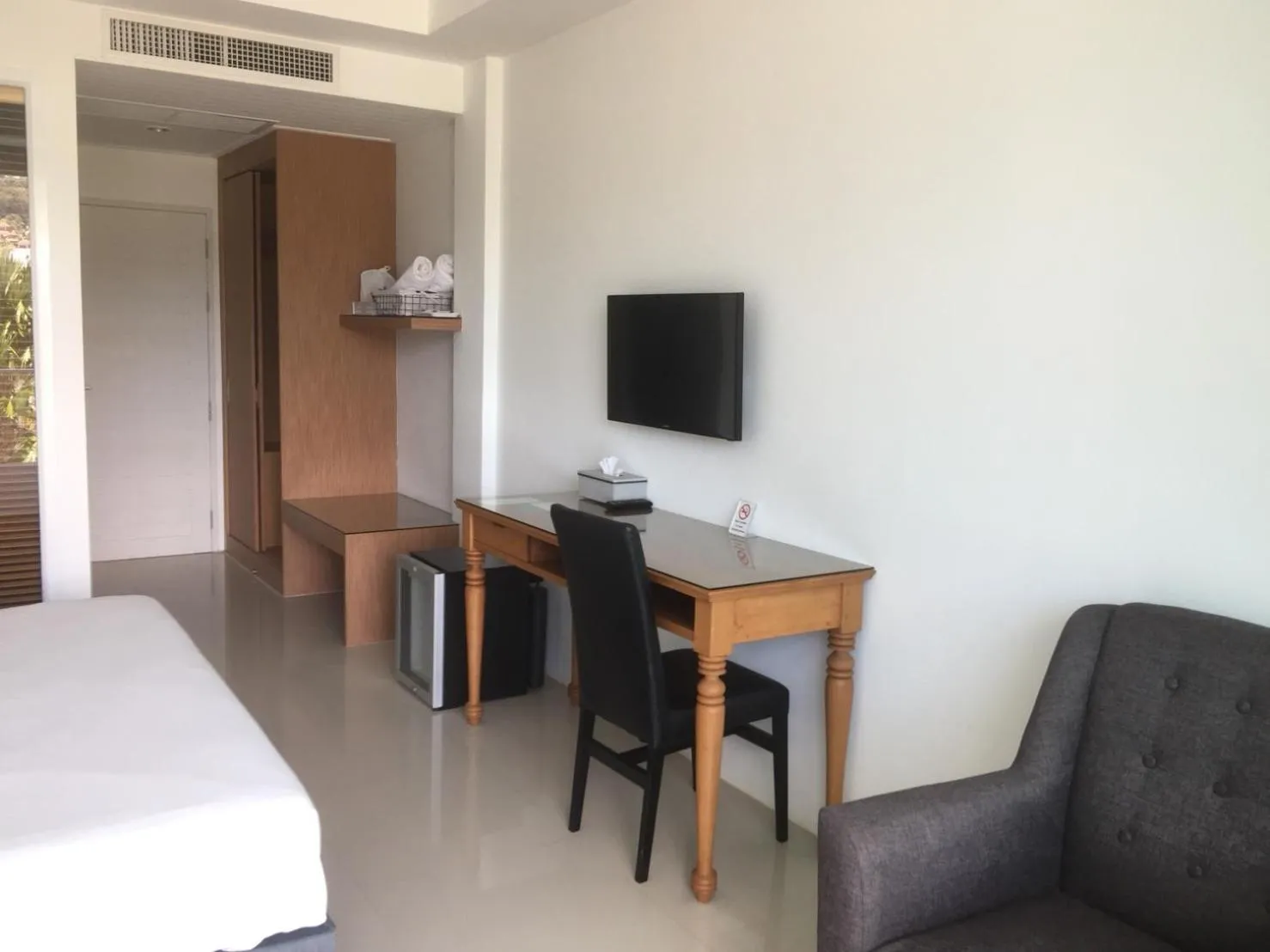 Communal lounge/ TV room, Bed in Clear House Resort - SHA Extra Plus