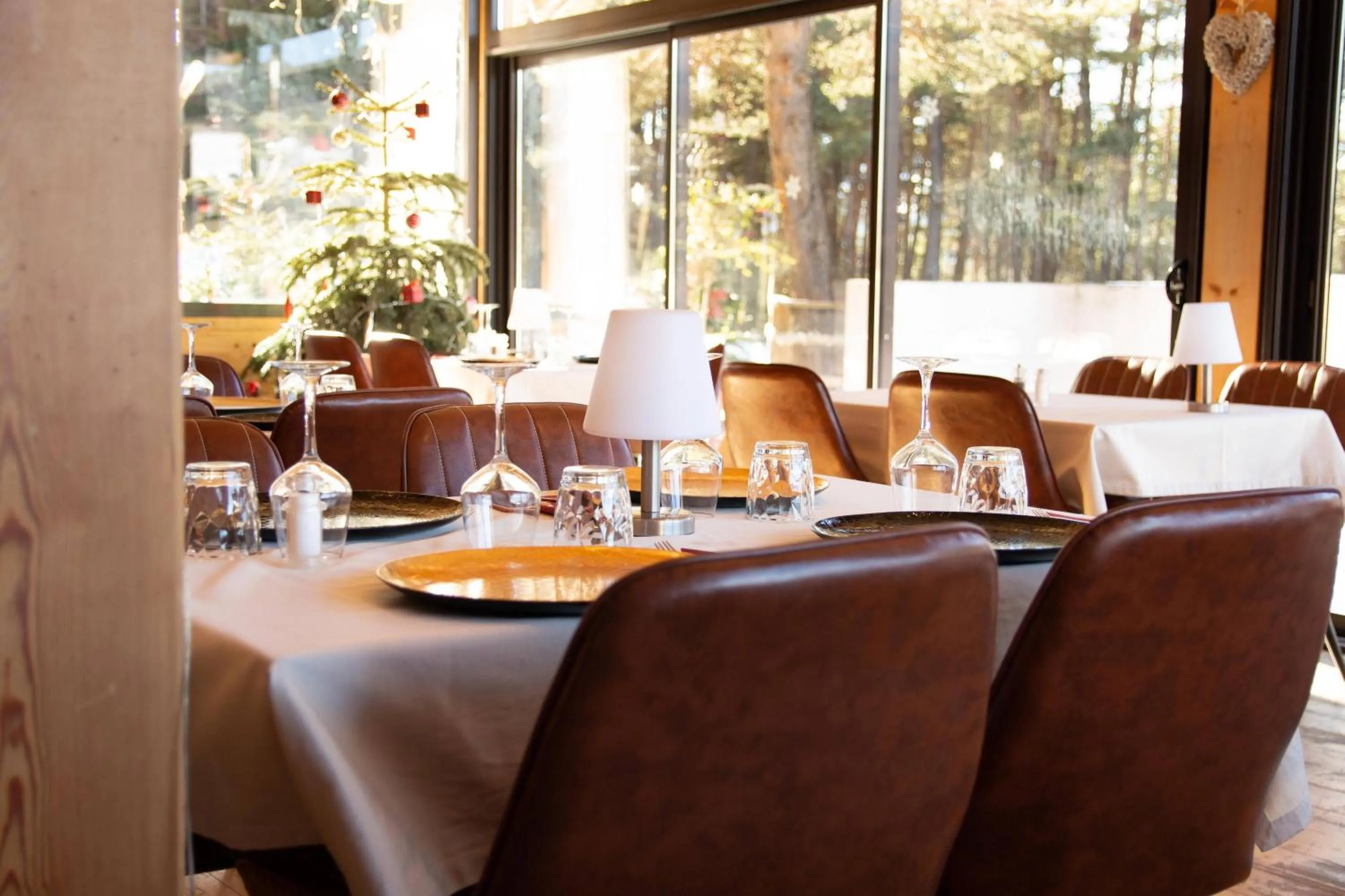 Restaurant/places to eat in Domaine de l'Adoux