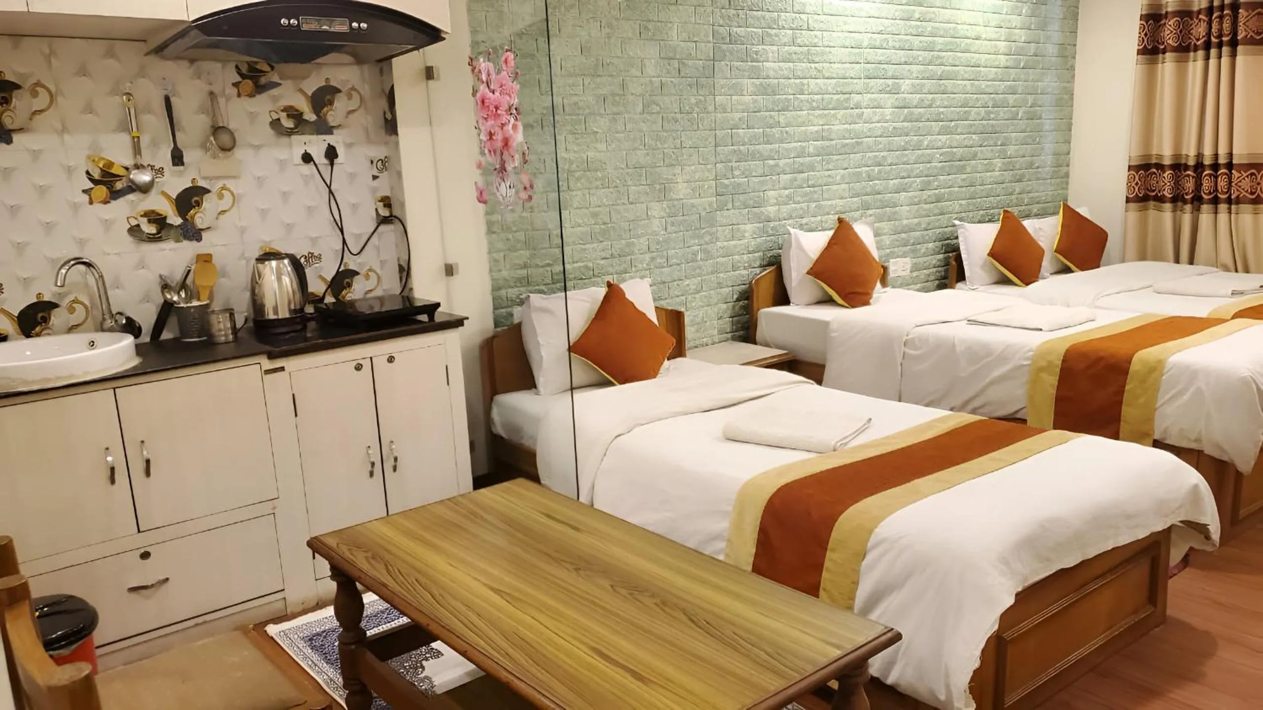 Kitchen or kitchenette, Bed in Kathmandu Peace Guesthouse