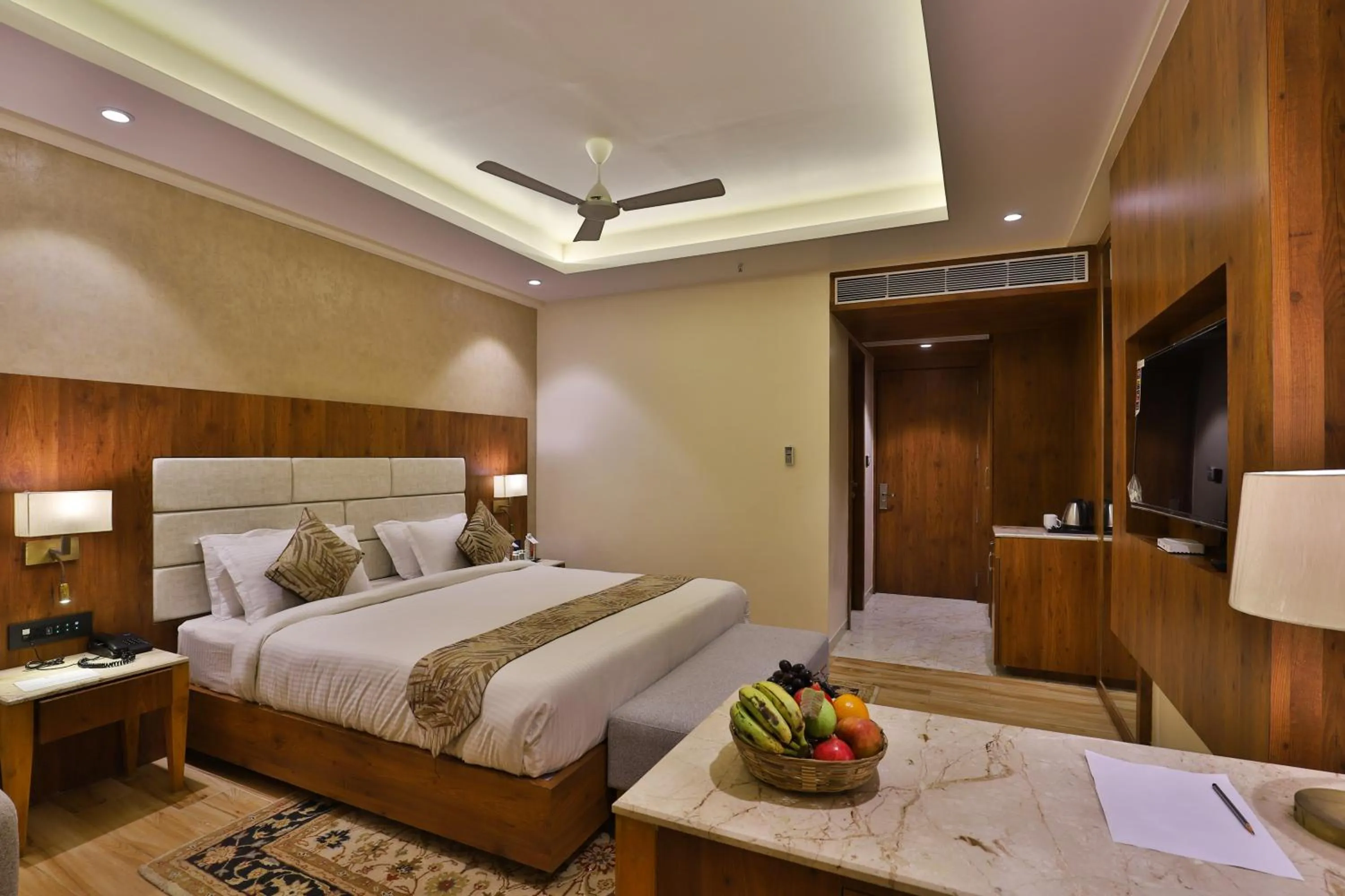 Bedroom, Bed in The Square Somnath