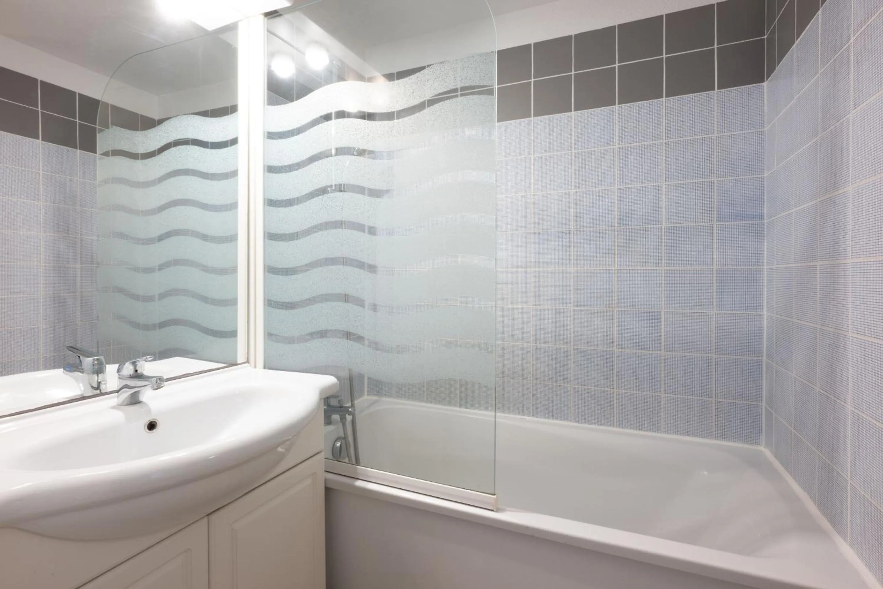 Bathroom in Résidence Odalys Du Port