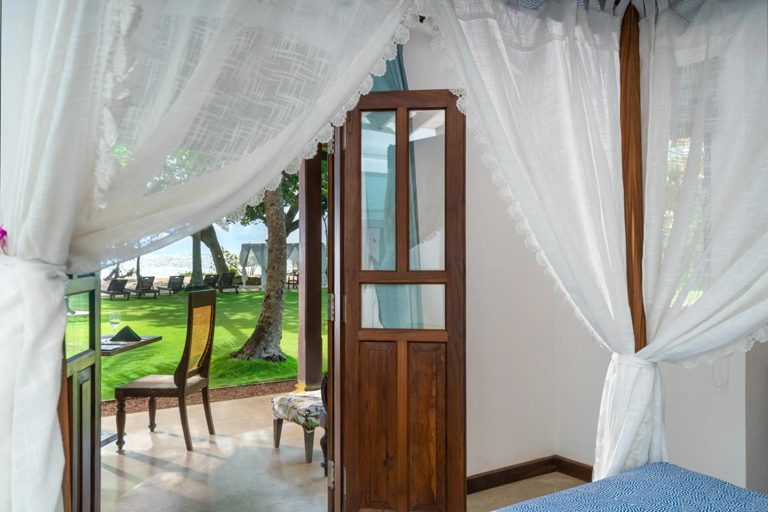 Patio in Sundara by Mosvold