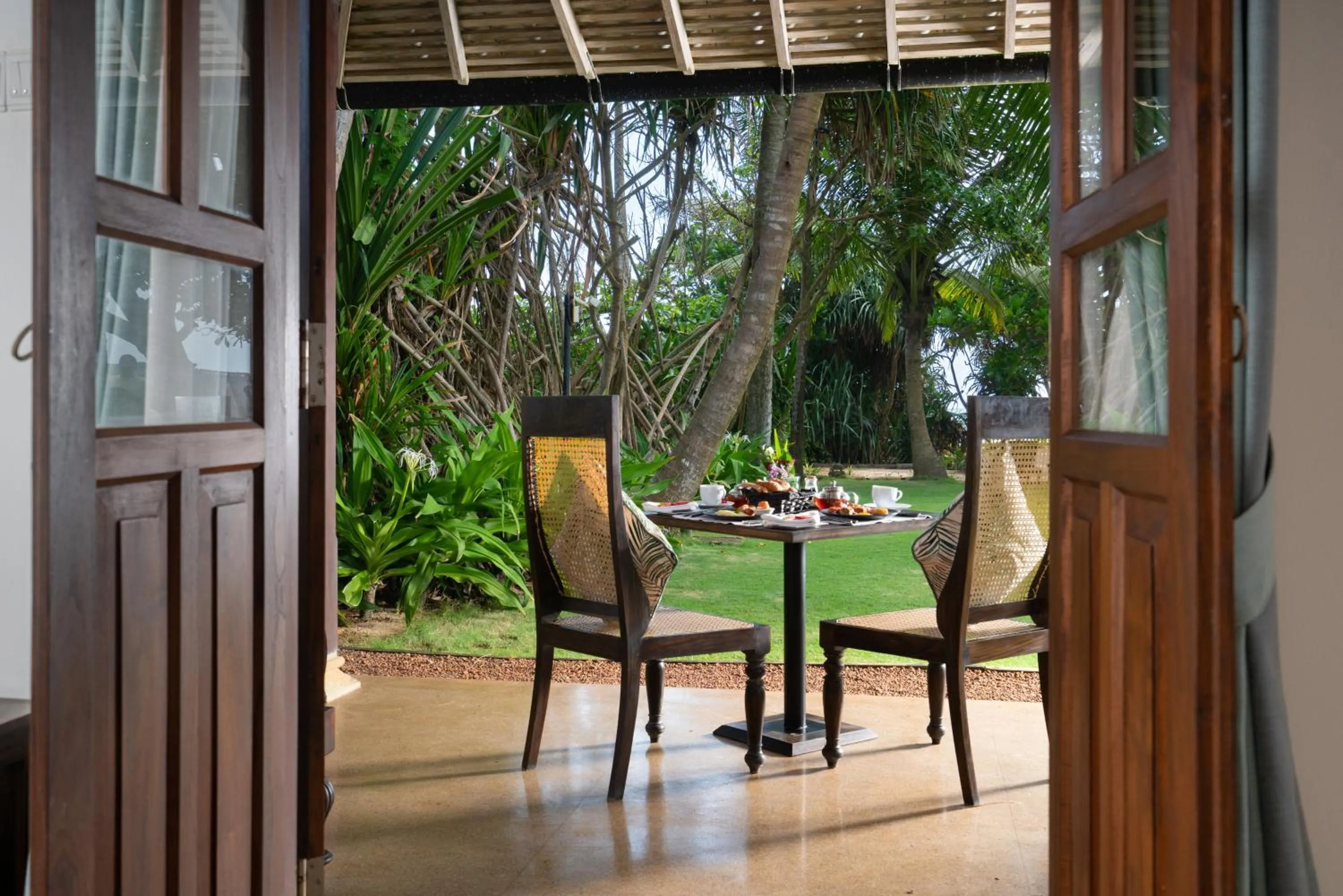 Patio in Sundara by Mosvold