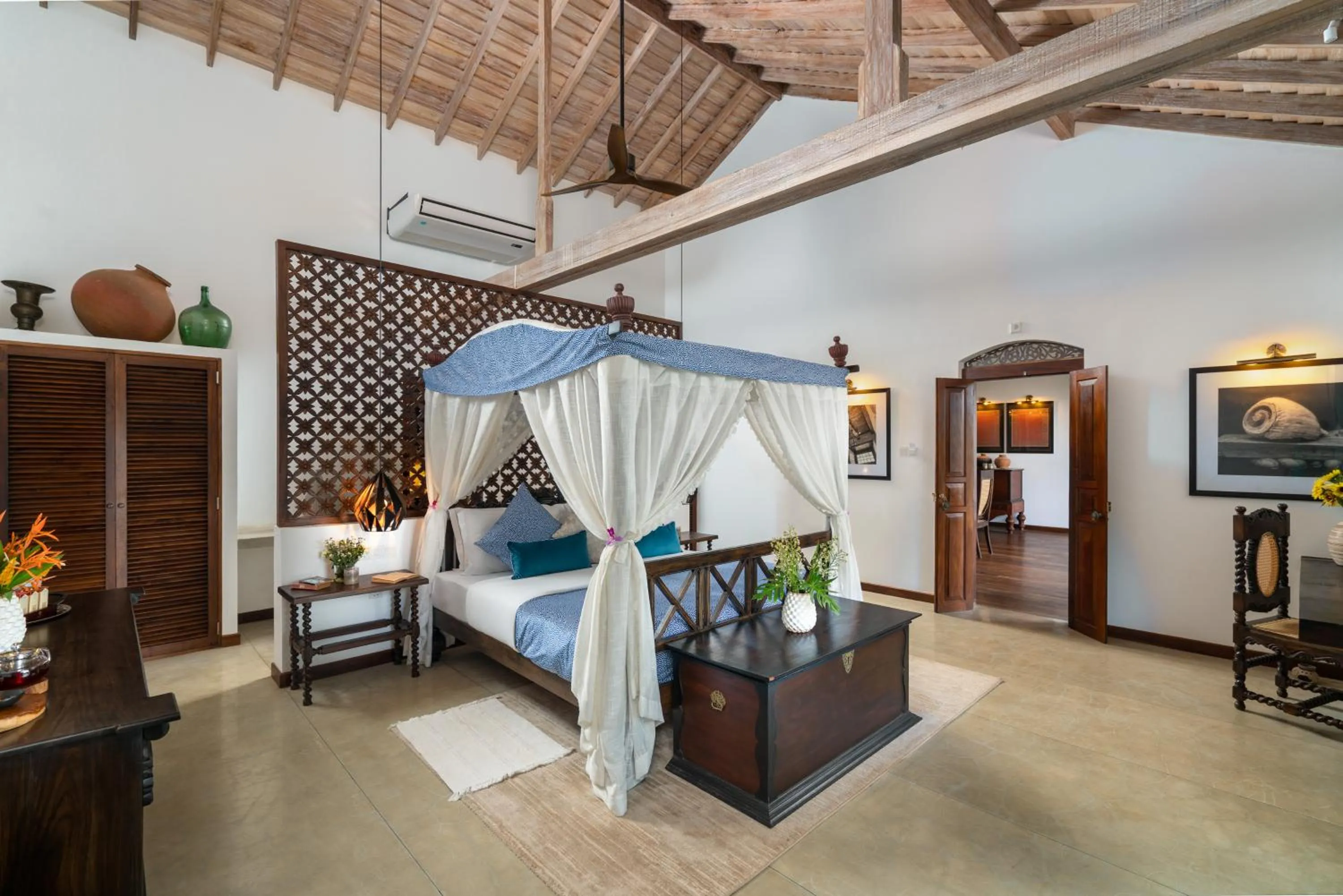 Photo of the whole room, Bed in Sundara by Mosvold