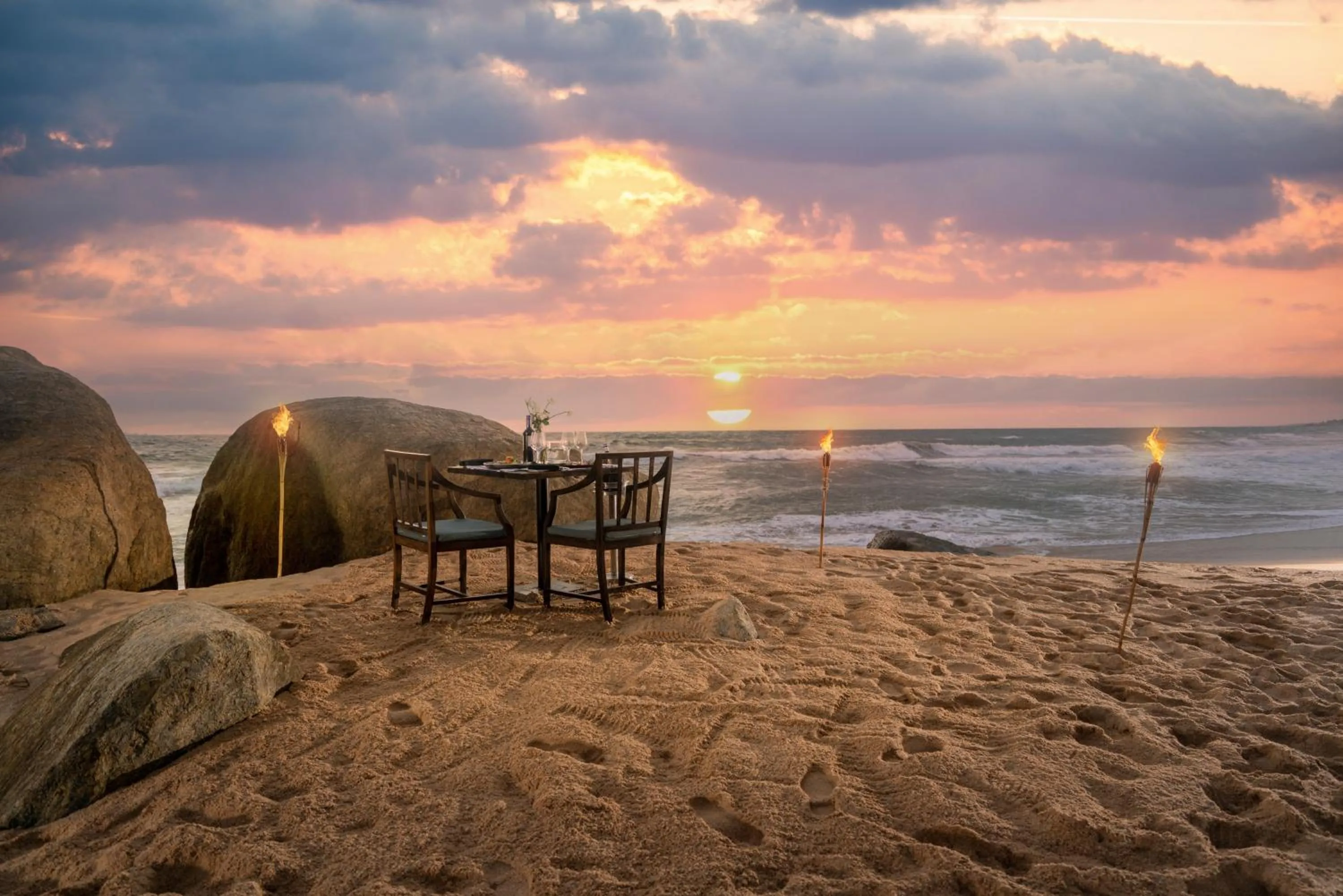 Dinner in Sundara by Mosvold