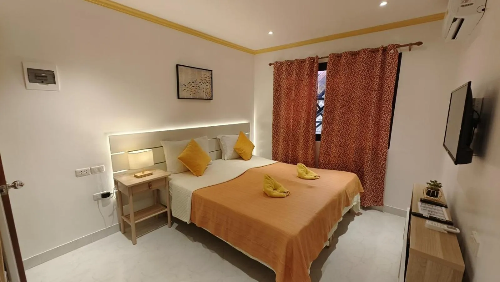 Bed in Alona Vida Beach Resort