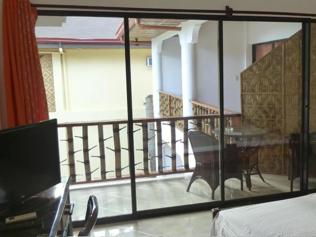 Balcony/Terrace, Bed in Alona Vida Beach Resort