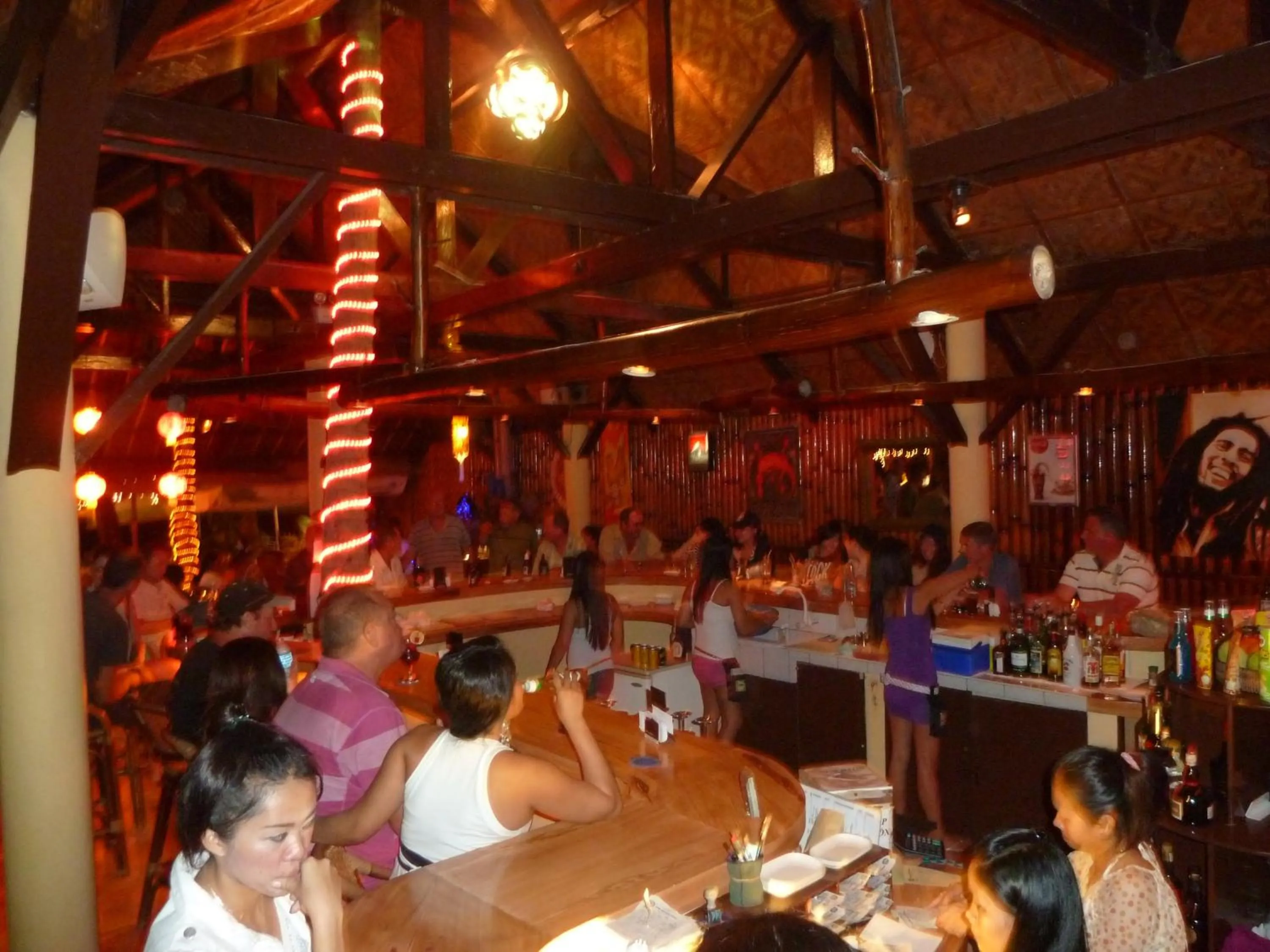 Lounge or bar in Alona Vida Beach Resort